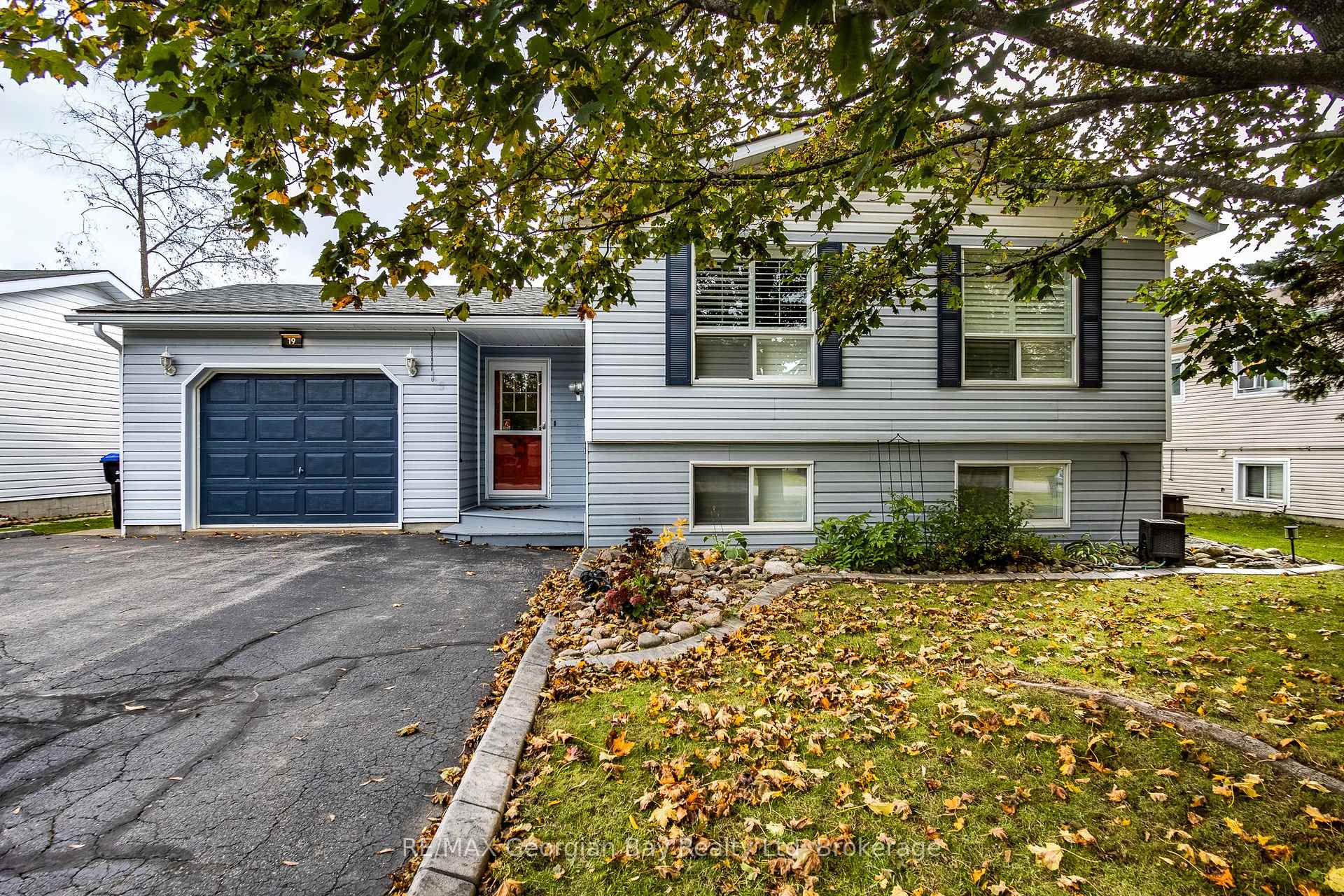 Photo 24 of 19 Bridle Road, Penetanguishene — HOMEH