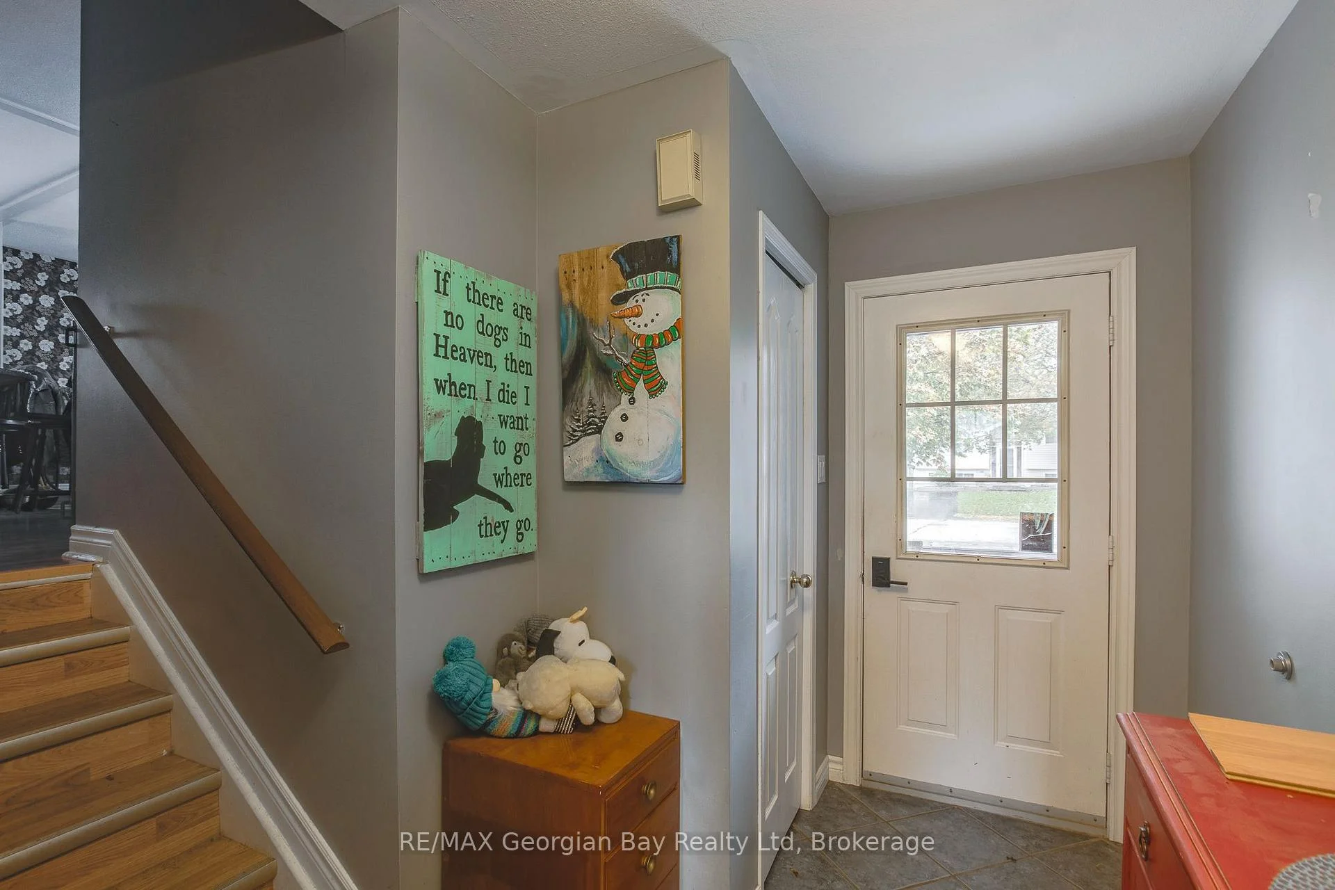 Photo 3 of 19 Bridle Road, Penetanguishene — HOMEH