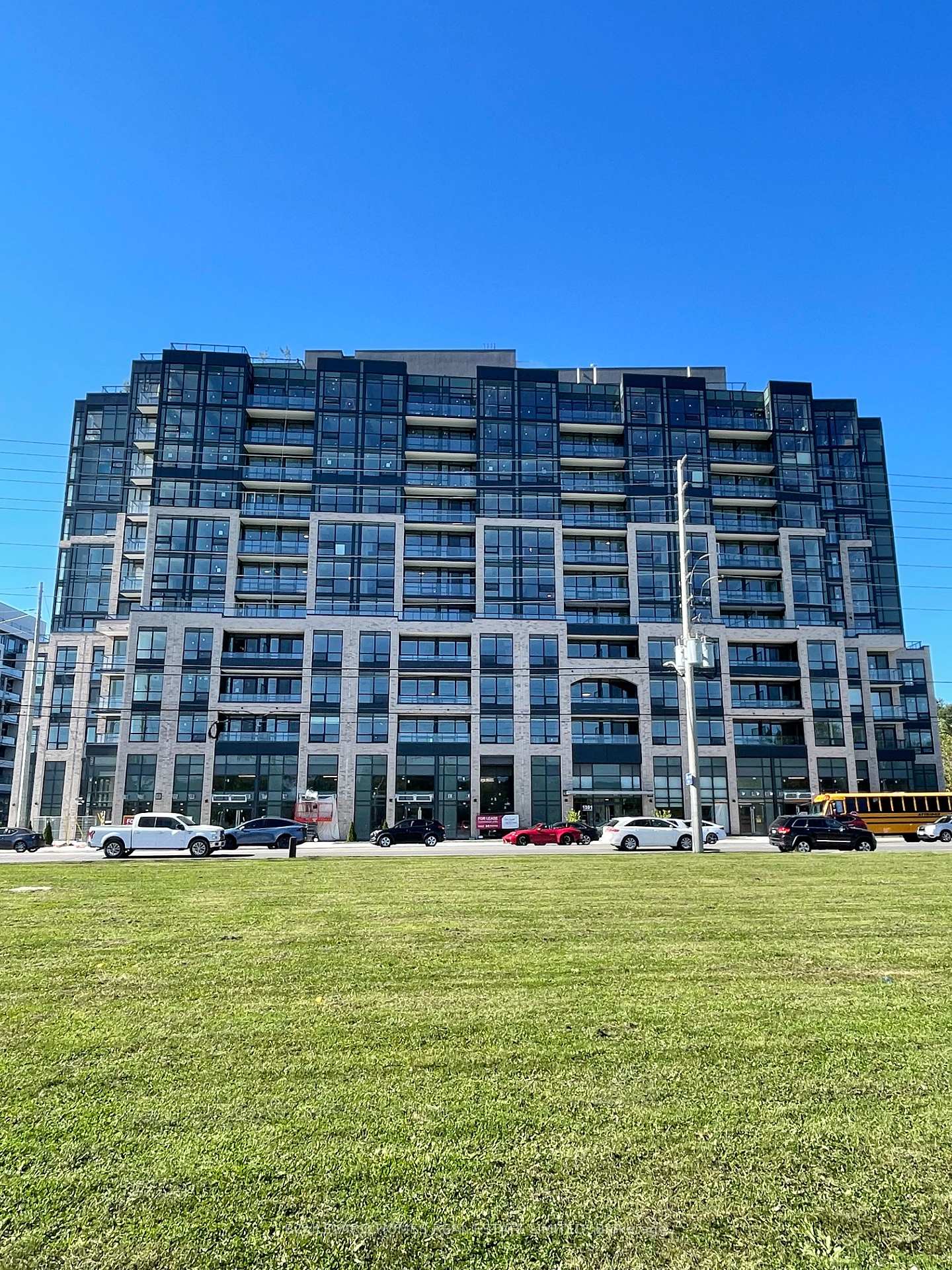 Photo of Unit 231, 1381 Lakeshore Road E