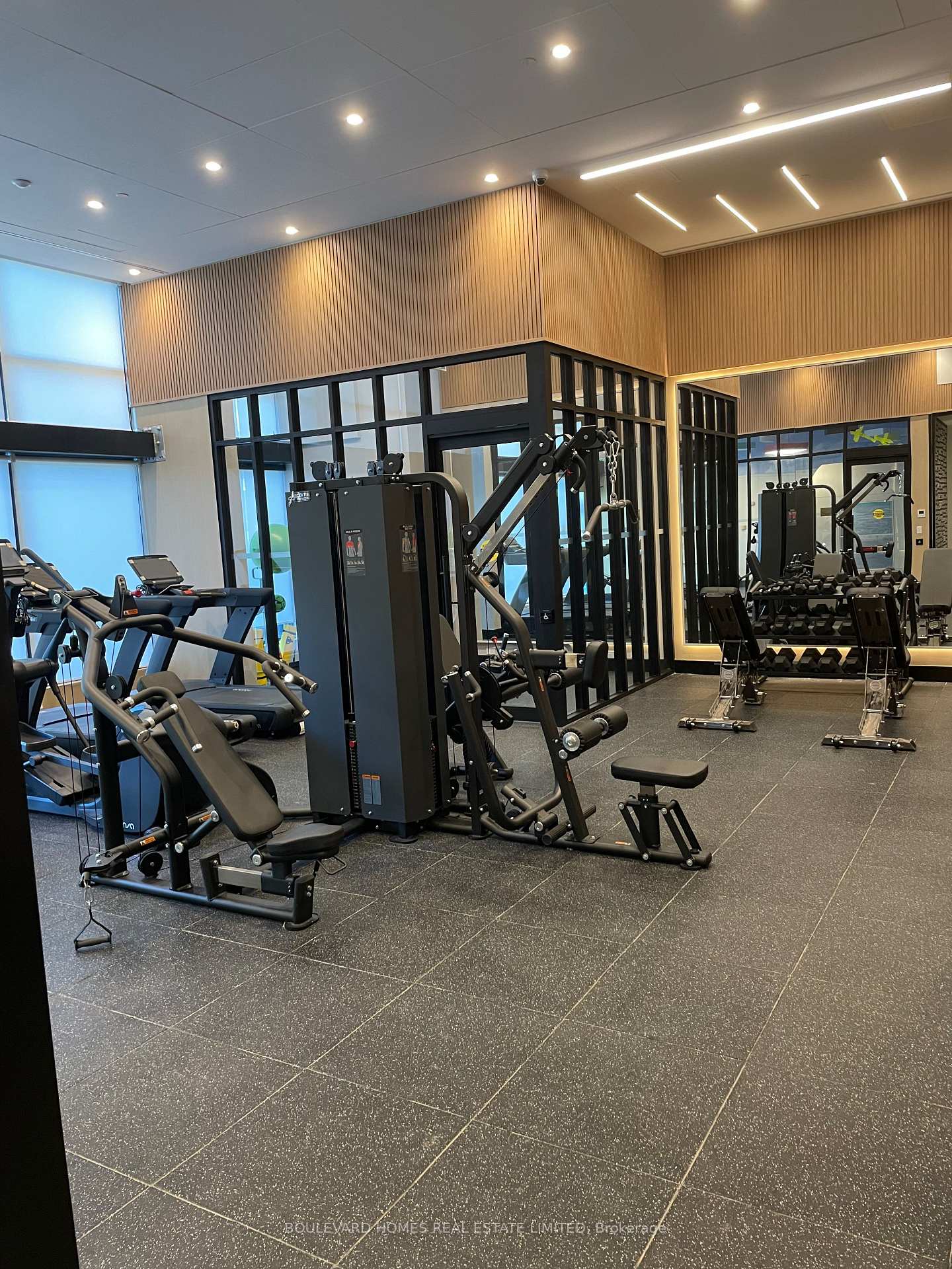 Photo 4 of Unit 231, 1381 Lakeshore Road E, Mississauga, Lakeview — HOMEH