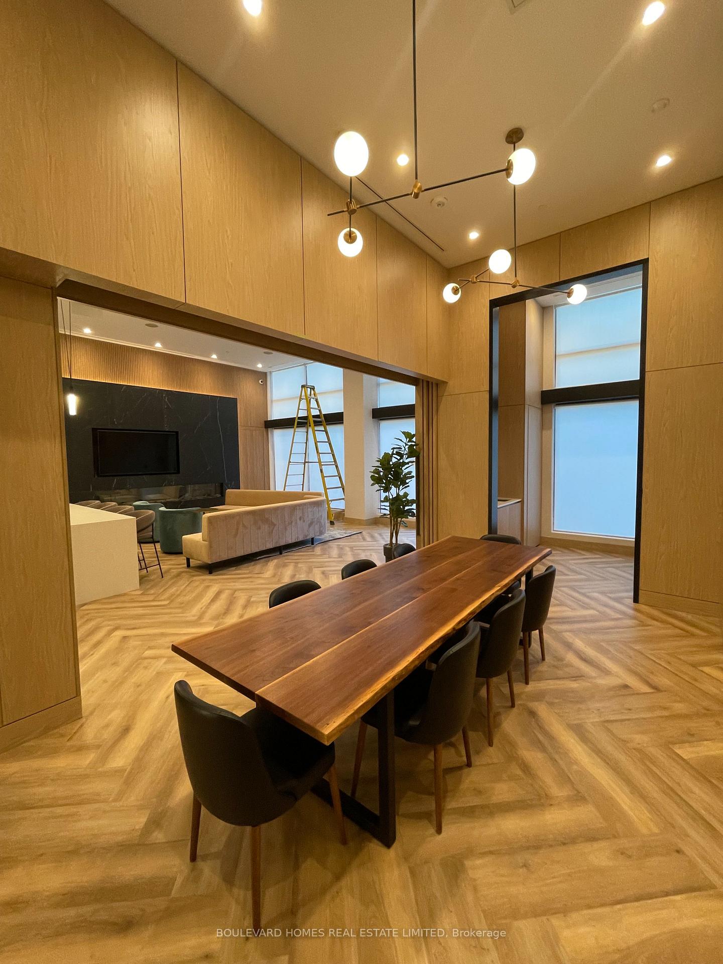 Photo 8 of Unit 231, 1381 Lakeshore Road E, Mississauga, Lakeview — HOMEH