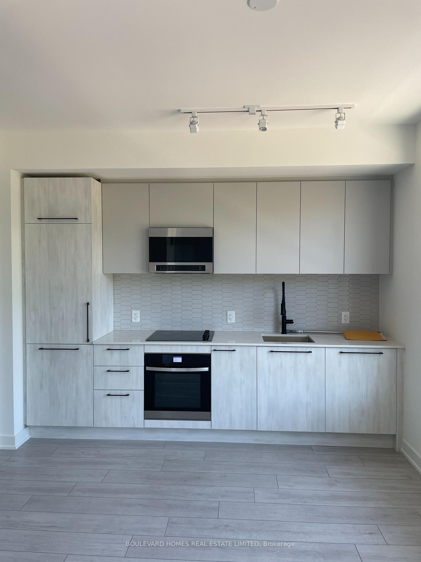 Photo 15 of Unit 231, 1381 Lakeshore Road E, Mississauga, Lakeview — HOMEH