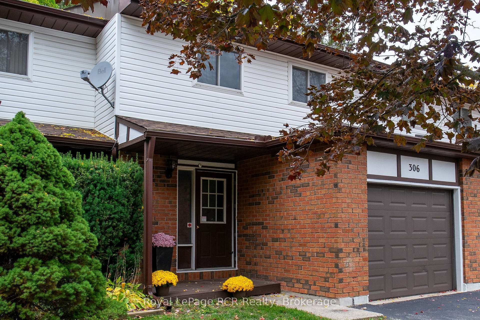 Photo 2 of 306 Thomas Street, Clearview, Stayner — HOMEH
