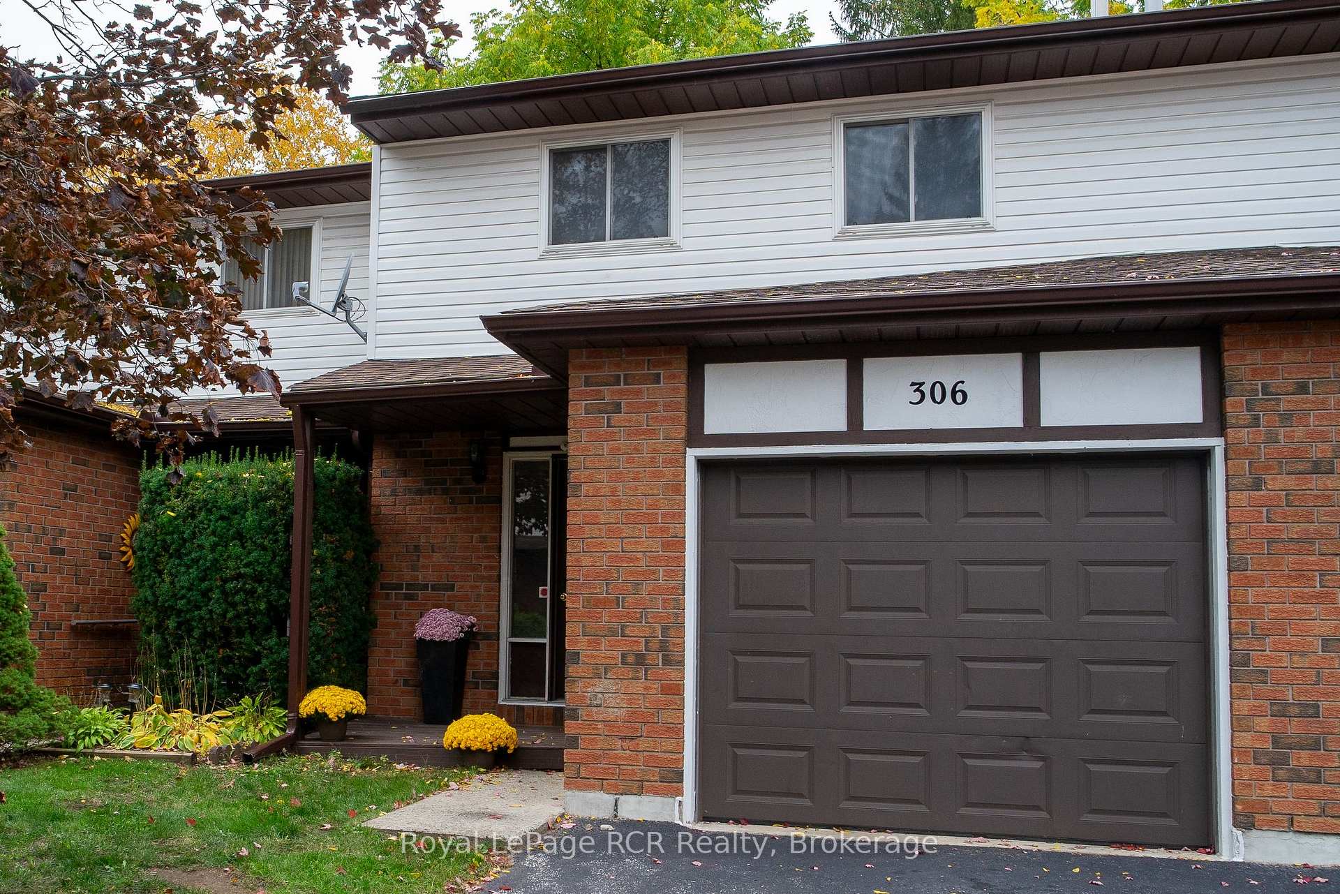 Photo 3 of 306 Thomas Street, Clearview, Stayner — HOMEH