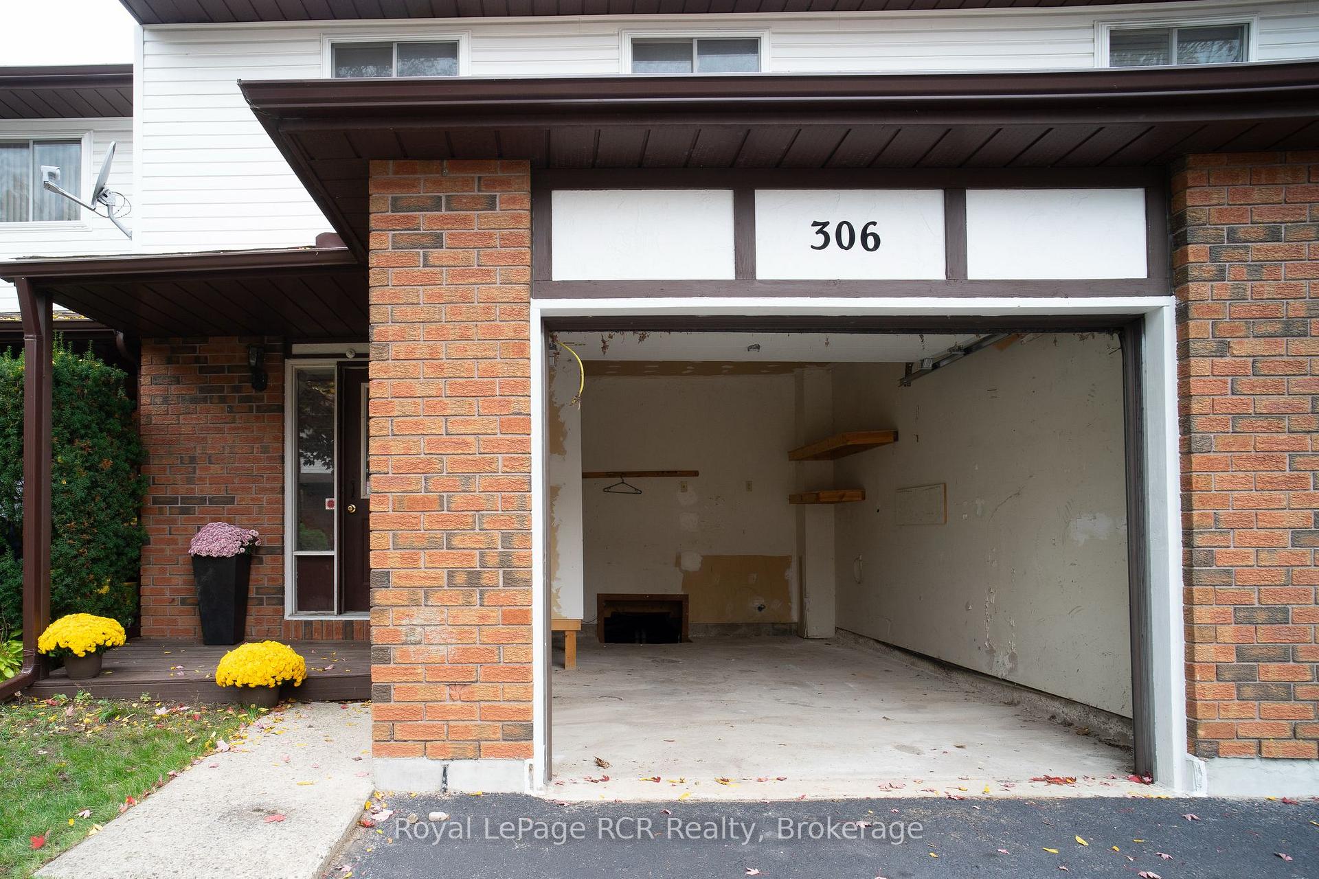 Photo 9 of 306 Thomas Street, Clearview, Stayner — HOMEH