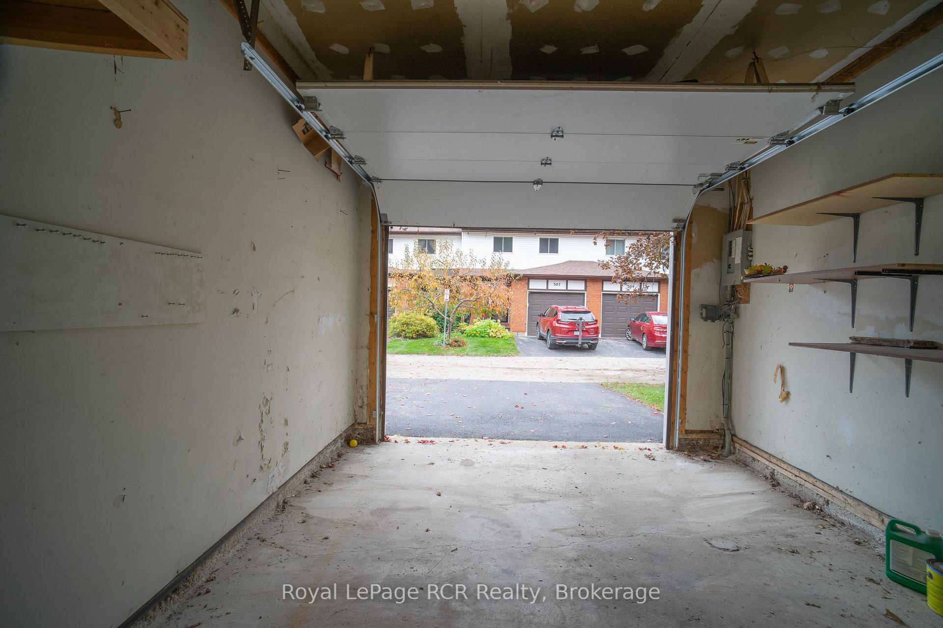 Photo 10 of 306 Thomas Street, Clearview, Stayner — HOMEH
