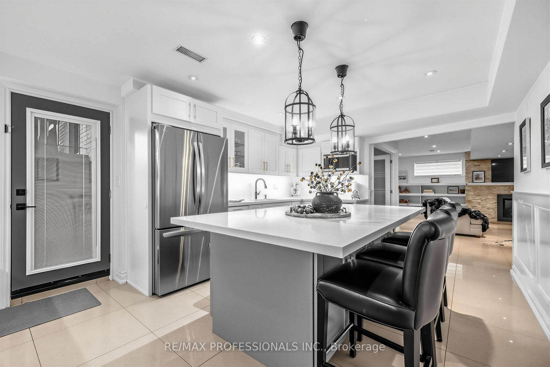 Photo 40 of 182 Gracefield Avenue, North York, Rustic — HOMEH
