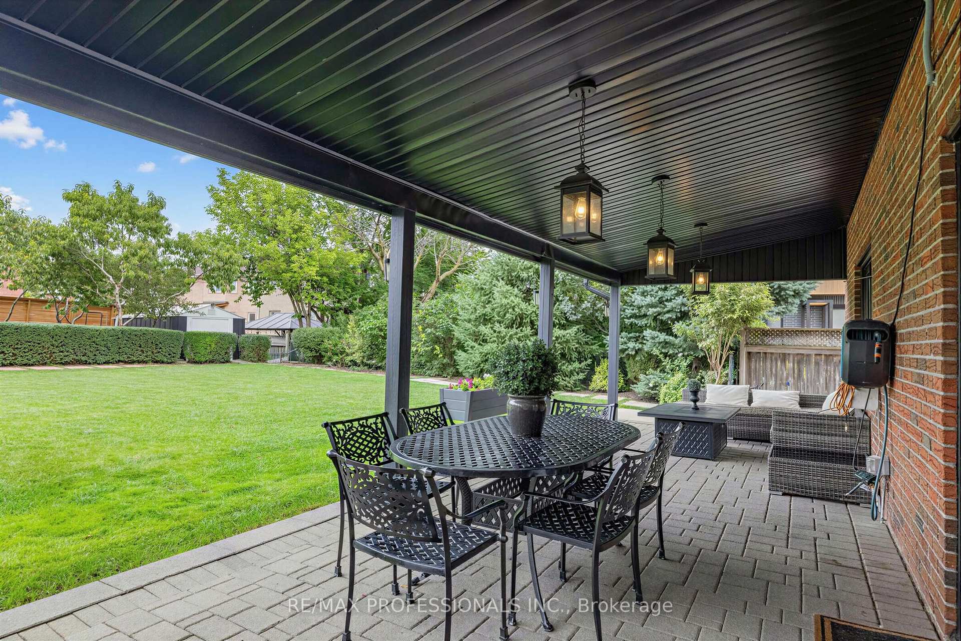 Photo 46 of 182 Gracefield Avenue, North York, Rustic — HOMEH