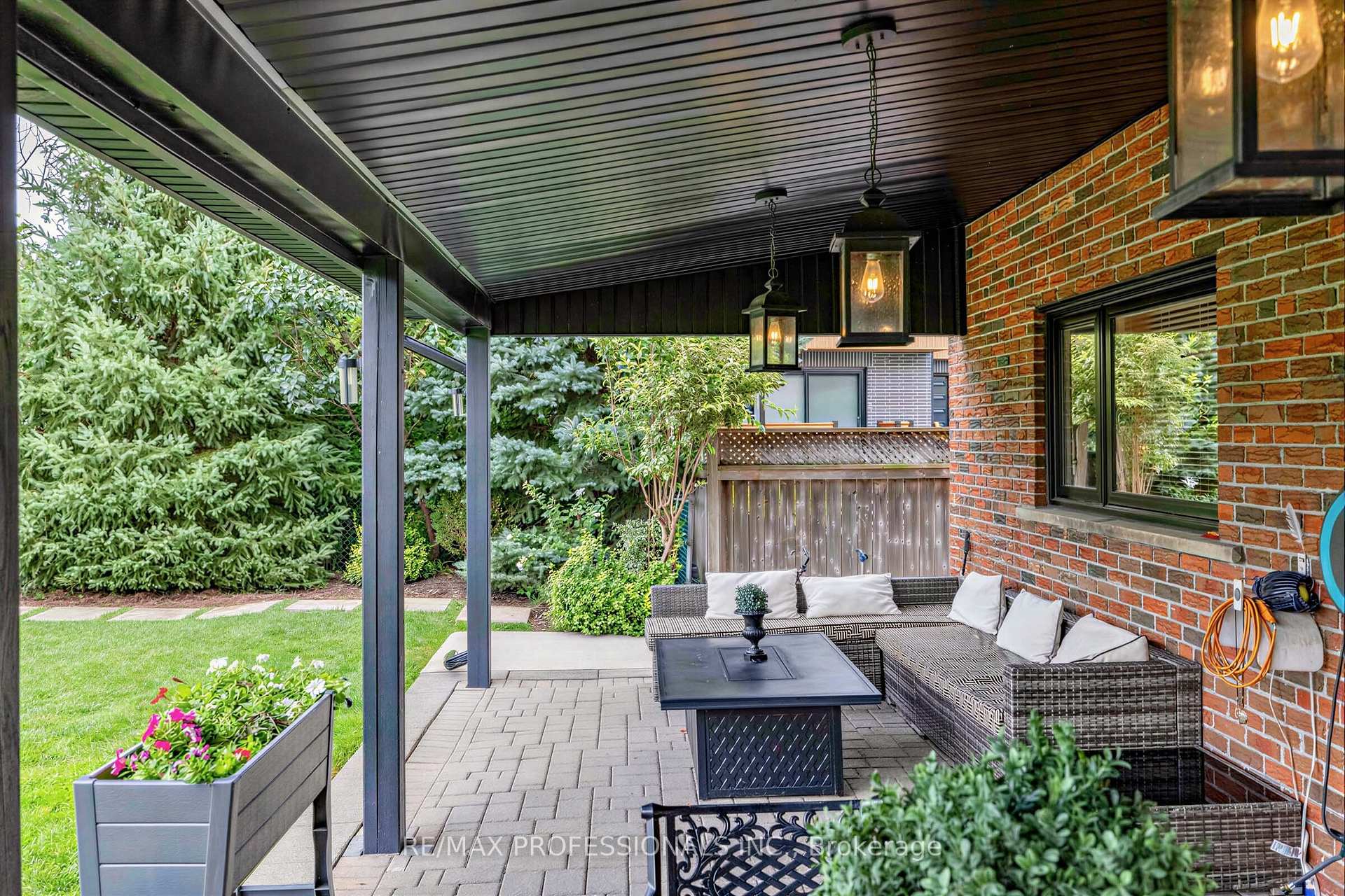 Photo 47 of 182 Gracefield Avenue, North York, Rustic — HOMEH