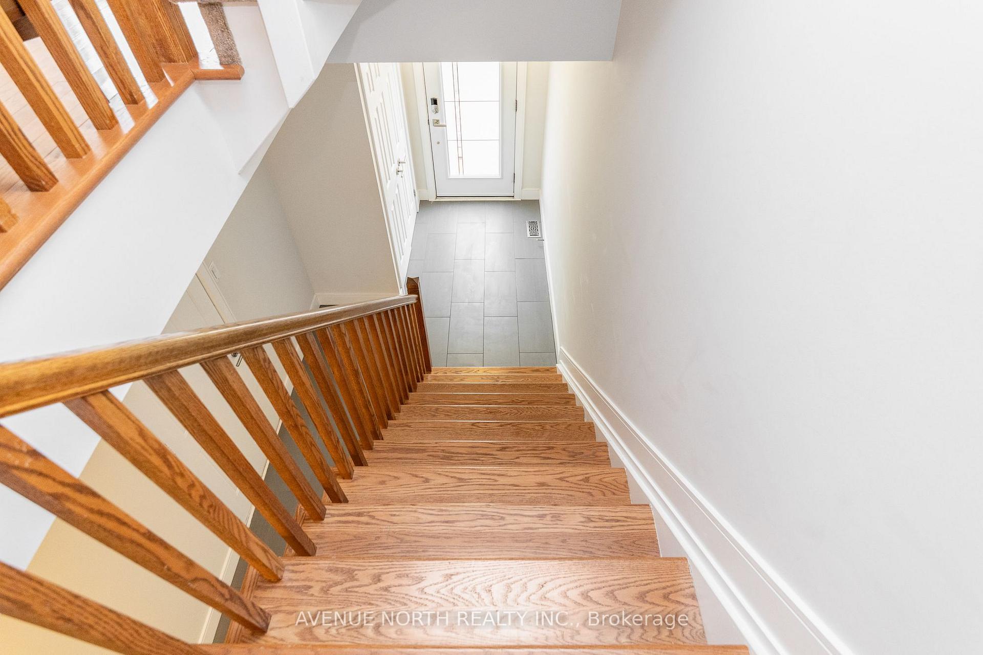 Photo 8 of 6 Panorama Private, Ottawa, Ottawa West — HOMEH