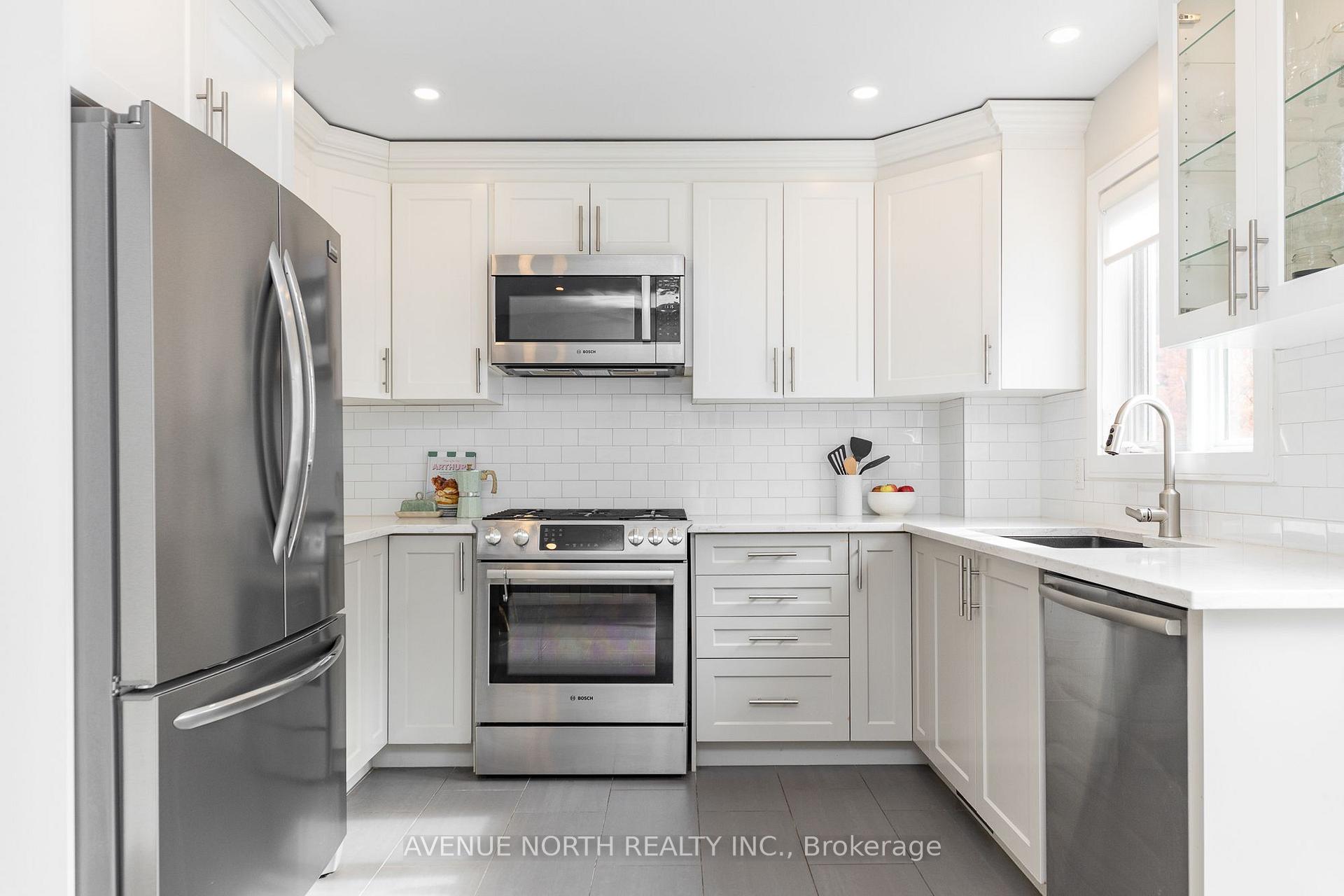 Photo 19 of 6 Panorama Private, Ottawa, Ottawa West — HOMEH