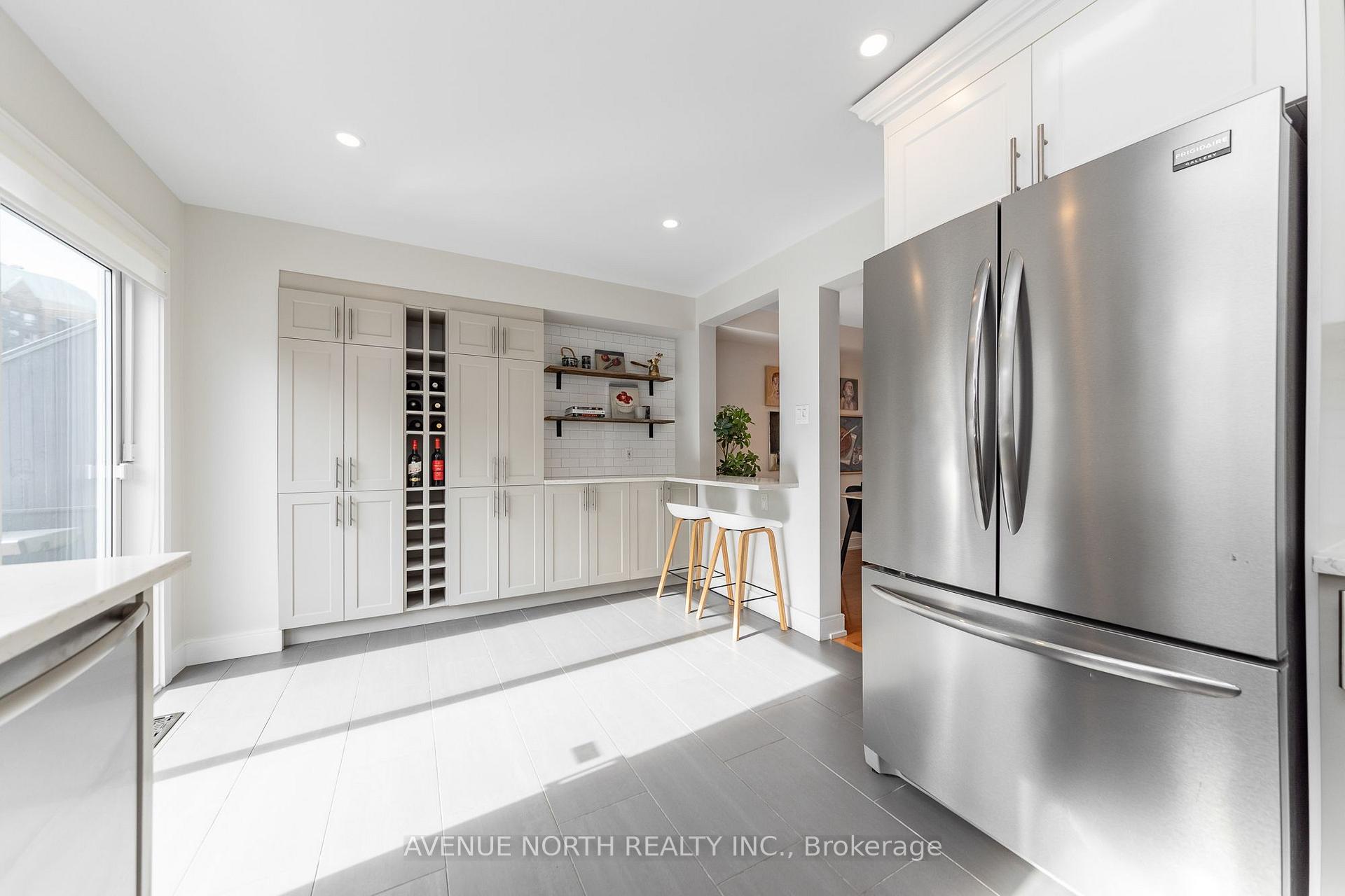 Photo 21 of 6 Panorama Private, Ottawa, Ottawa West — HOMEH
