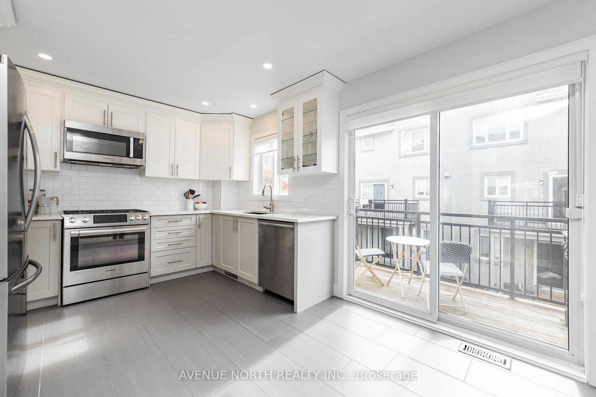 Photo 23 of 6 Panorama Private, Ottawa, Ottawa West — HOMEH