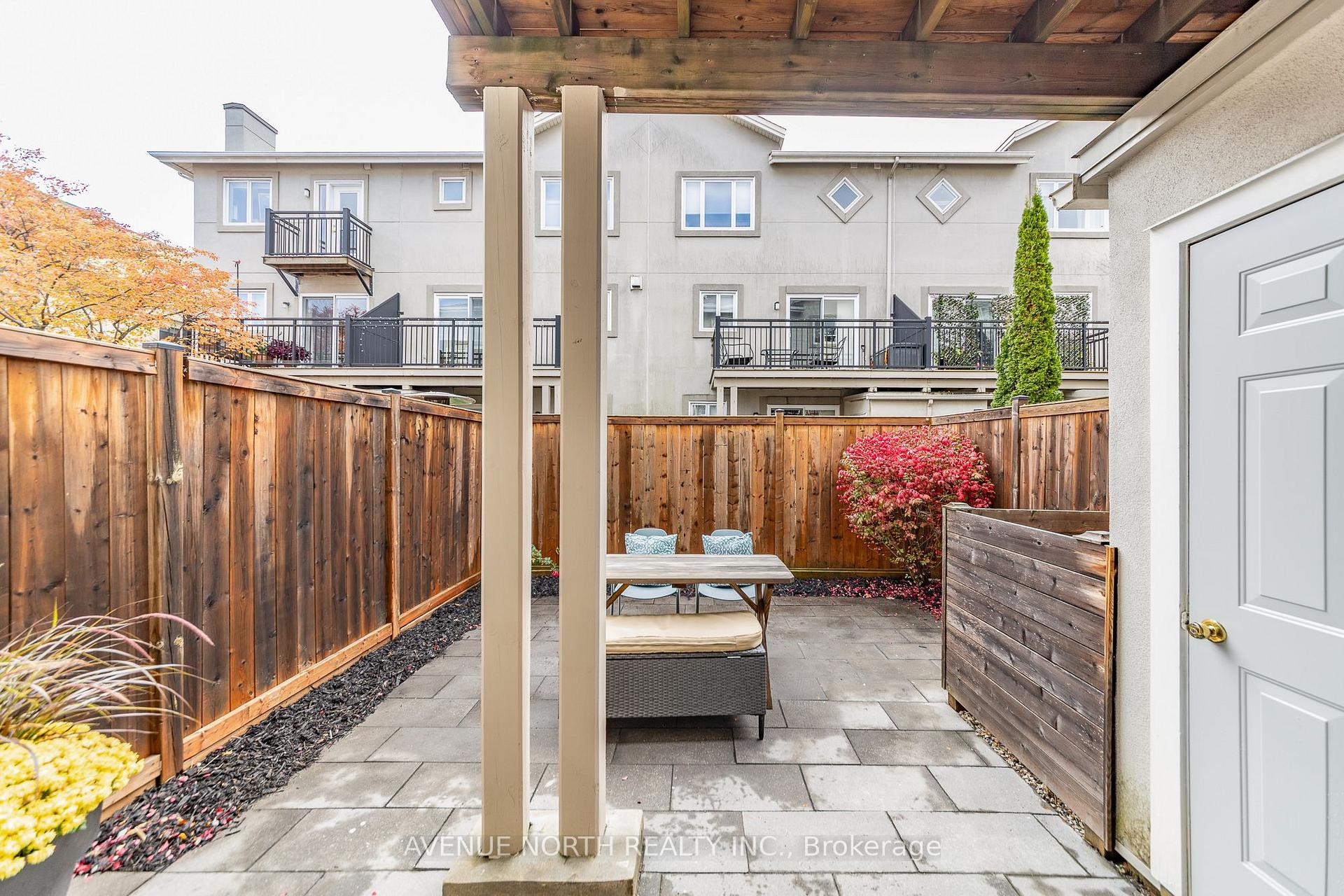 Photo 36 of 6 Panorama Private, Ottawa, Ottawa West — HOMEH