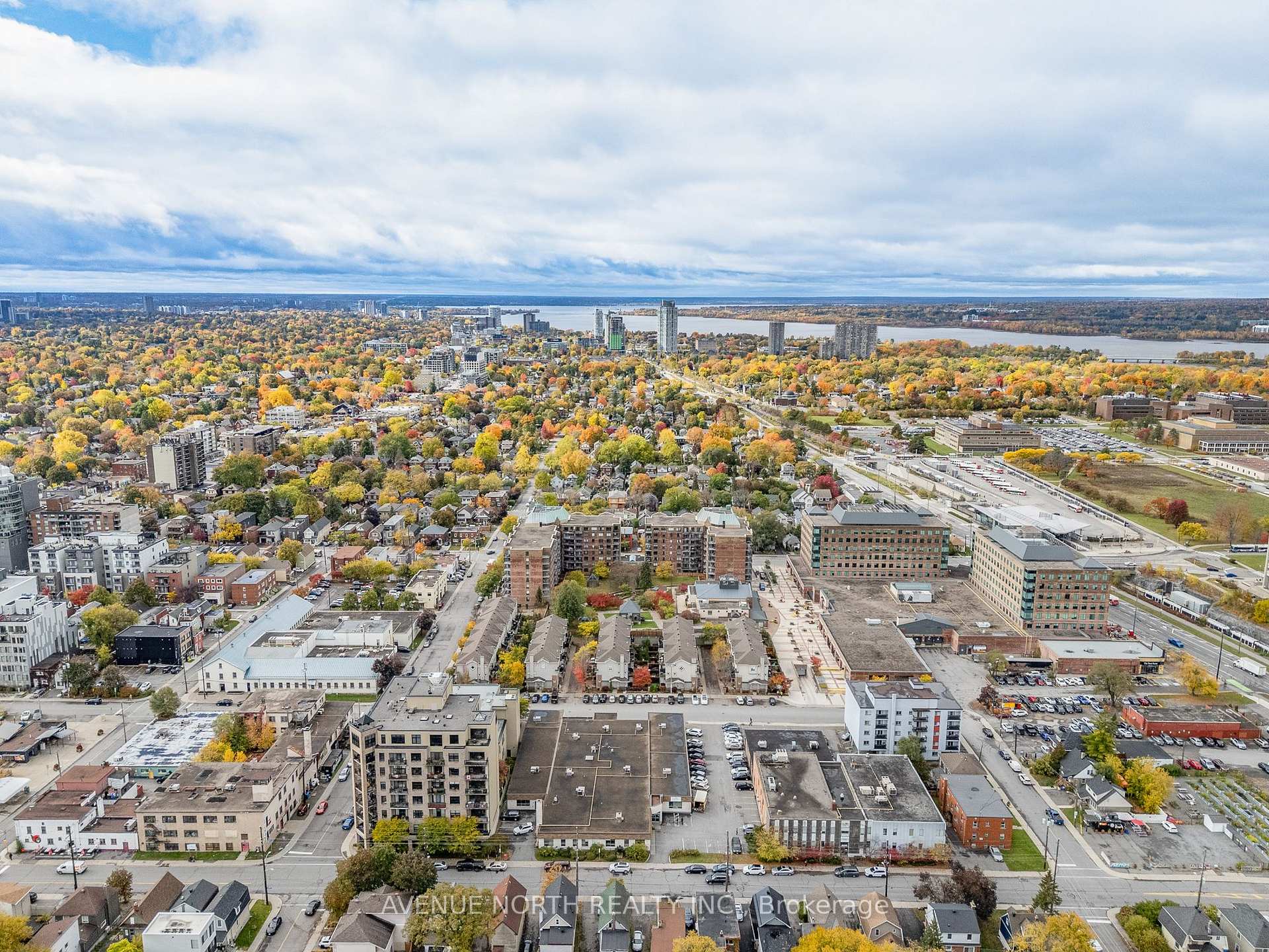 Photo 40 of 6 Panorama Private, Ottawa, Ottawa West — HOMEH