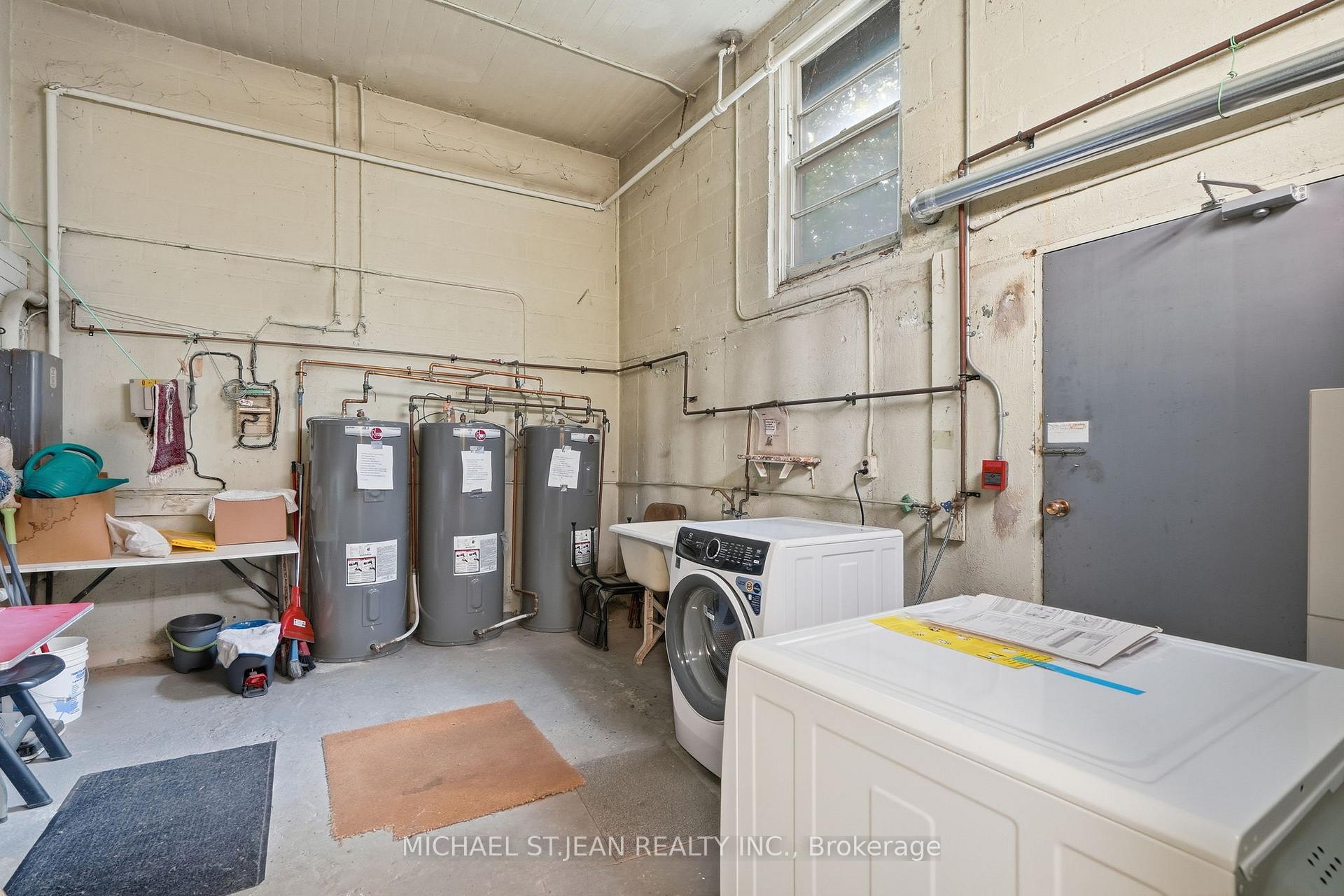 Photo 51 of Unit 2, 802 King Street W, Hamilton, Westdale — HOMEH