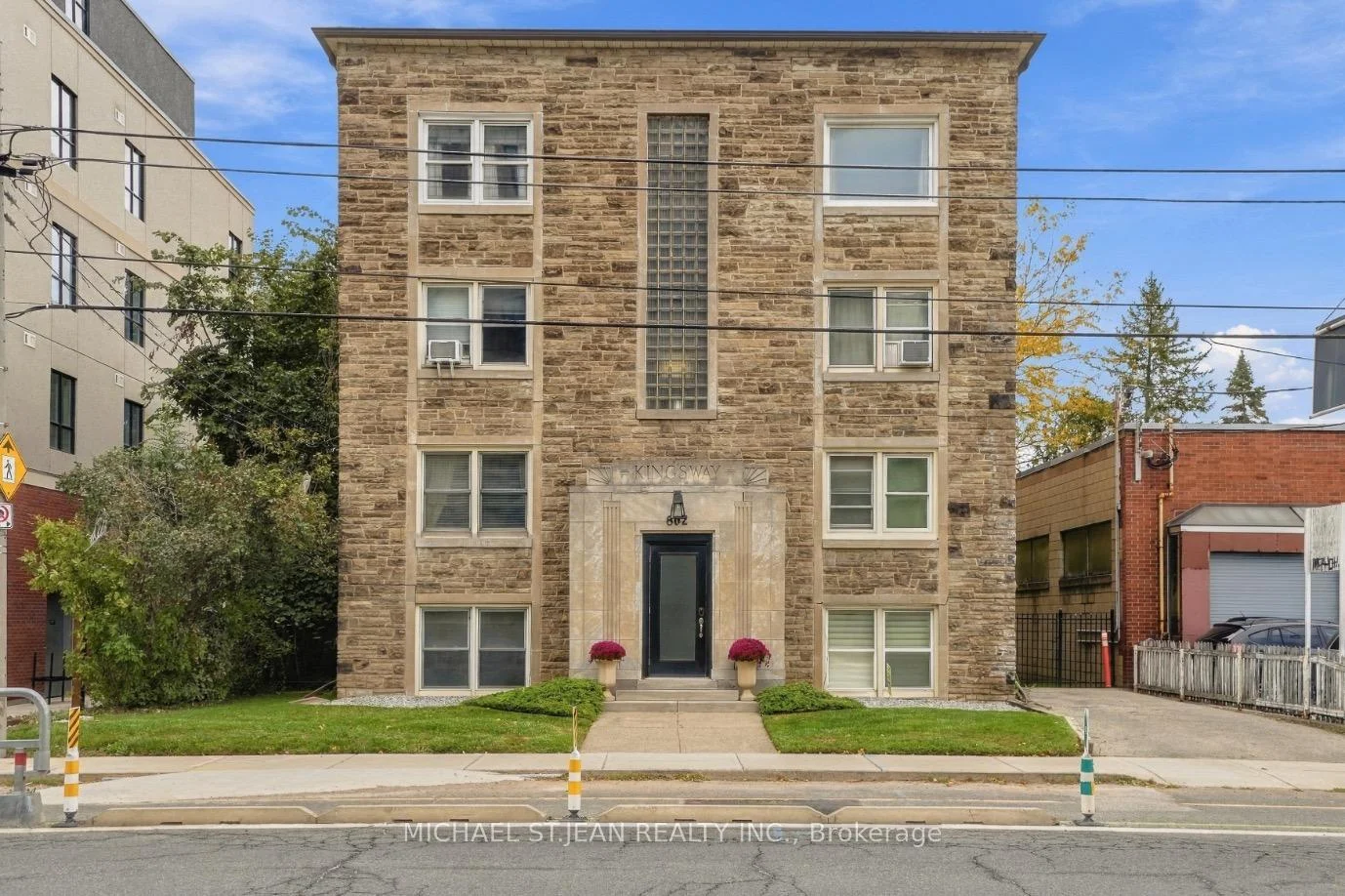 Photo 4 of Unit 2, 802 King Street W, Hamilton, Westdale — HOMEH
