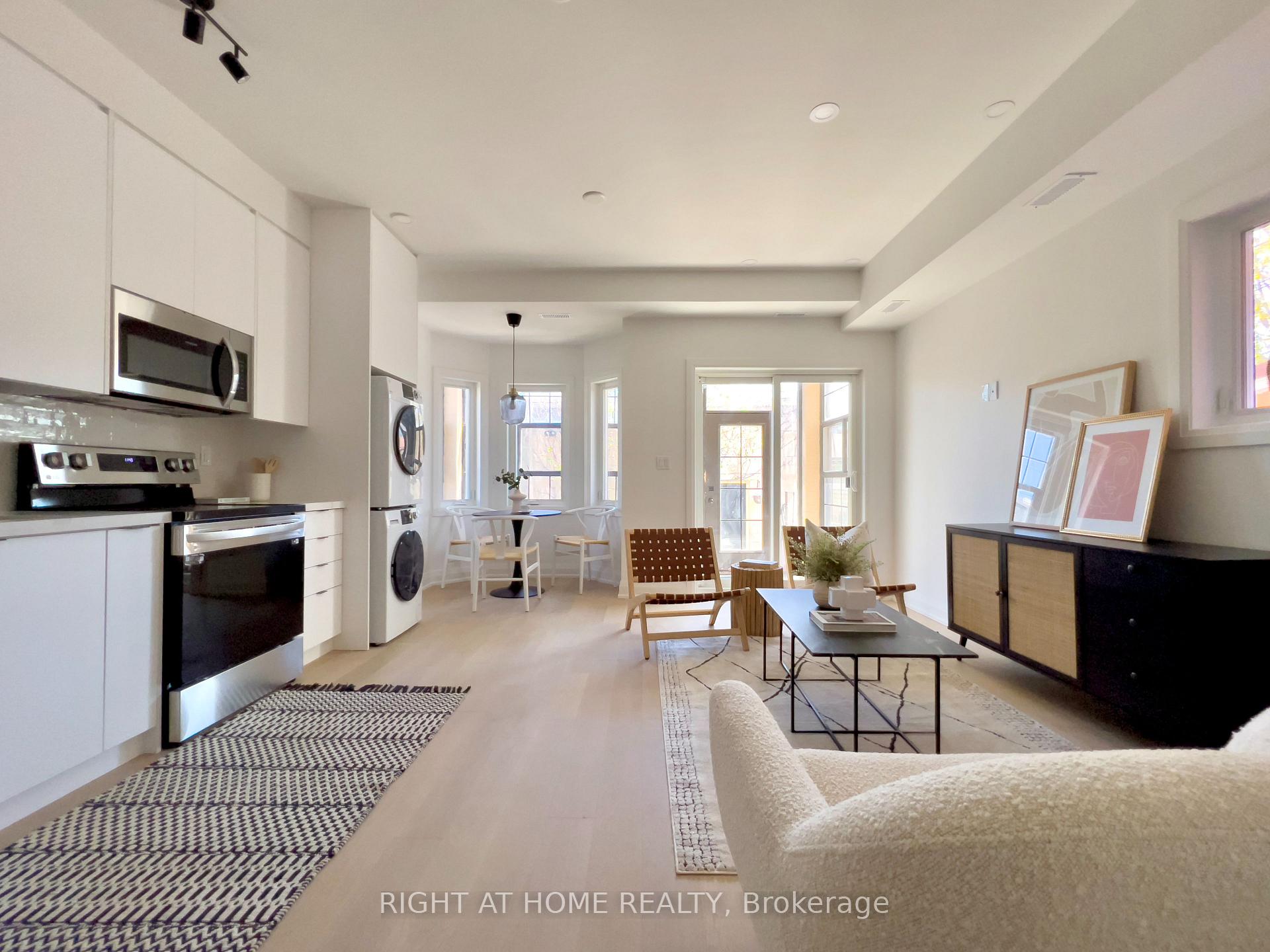 Photo 2 of Unit Unit 2, 1201 Dovercourt Road, Toronto, Wychwood — HOMEH