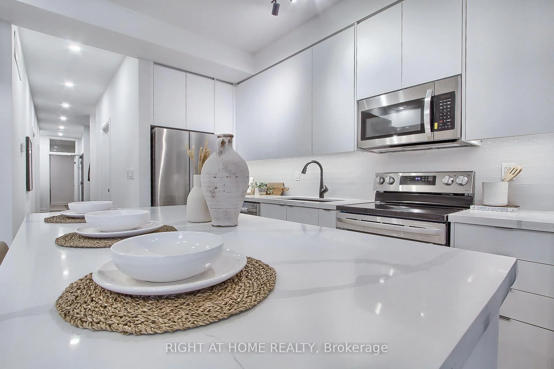 Photo 10 of Unit Unit 2, 1201 Dovercourt Road, Toronto, Wychwood — HOMEH
