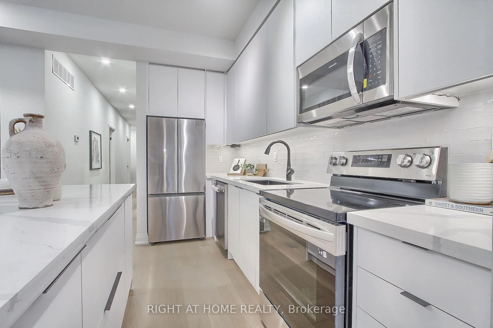 Photo 12 of Unit Unit 2, 1201 Dovercourt Road, Toronto, Wychwood — HOMEH