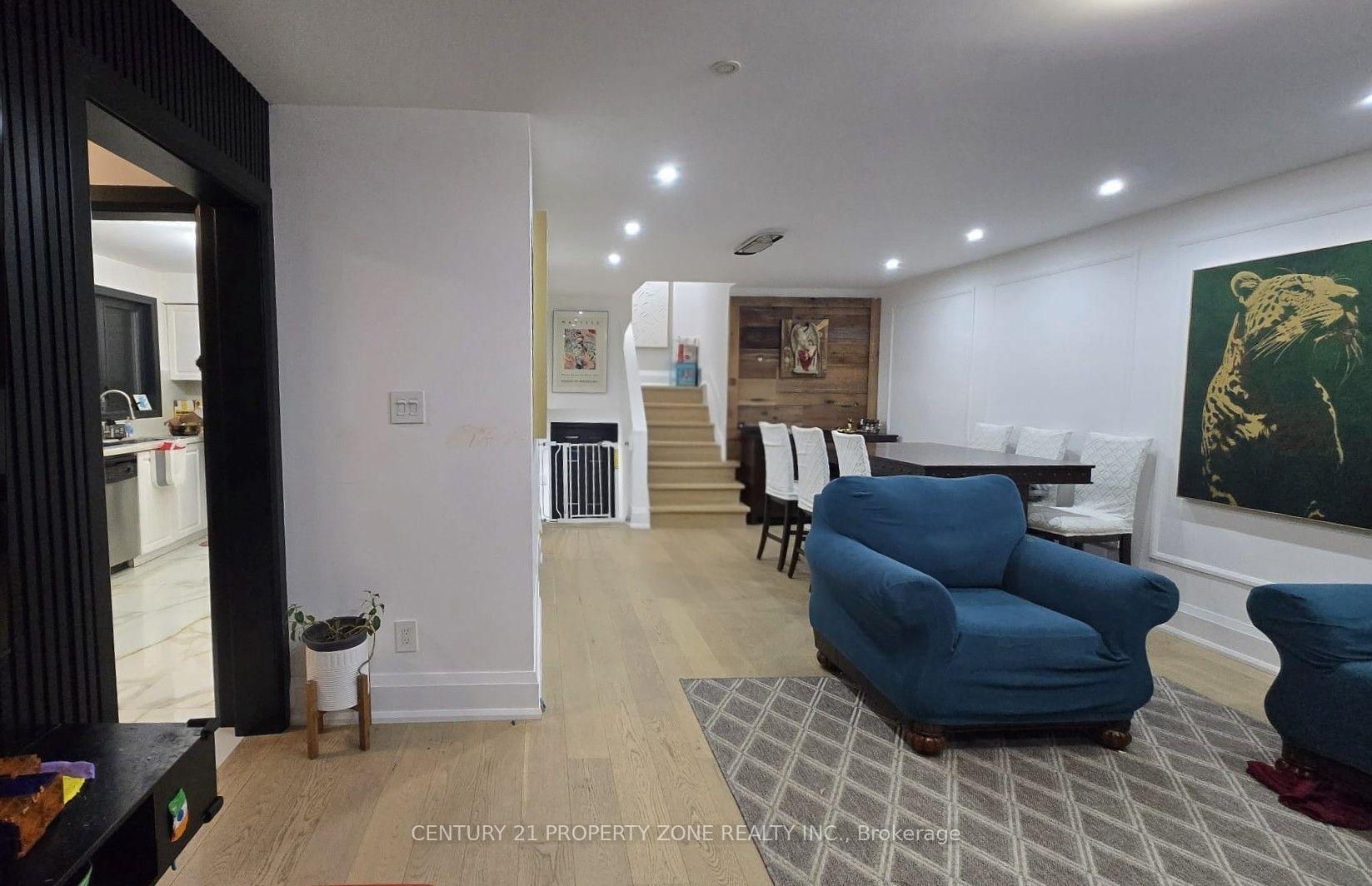 Photo 2 of 91 Avondale Boulevard, Brampton, Avondale — HOMEH
