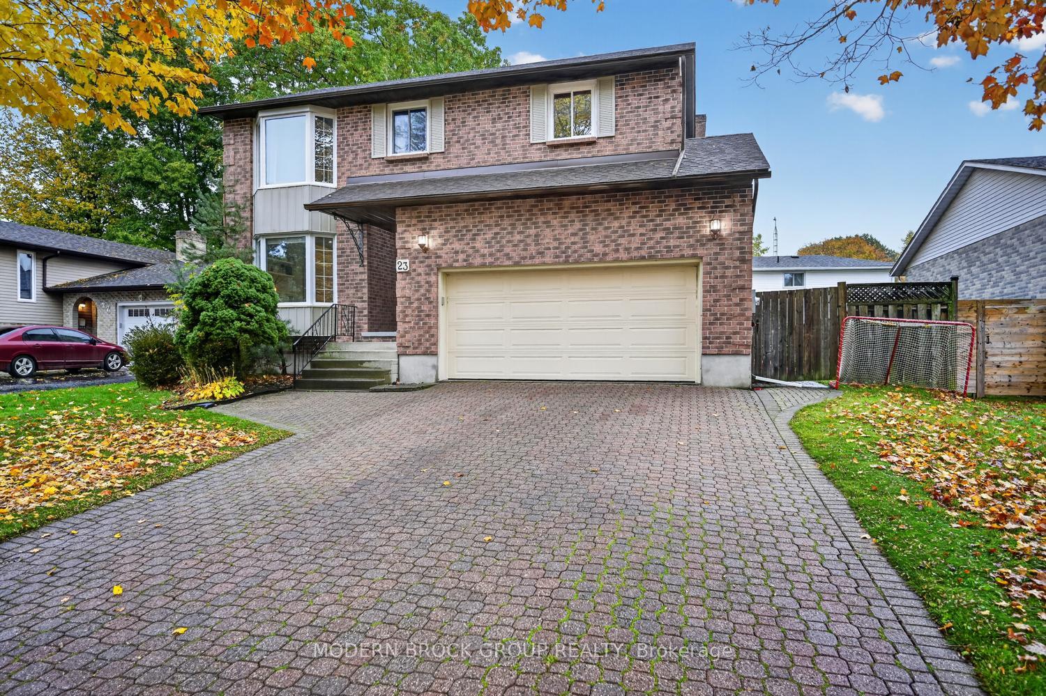 Photo 2 of 23 Cambridge Crescent, Brockville, Brockville — HOMEH
