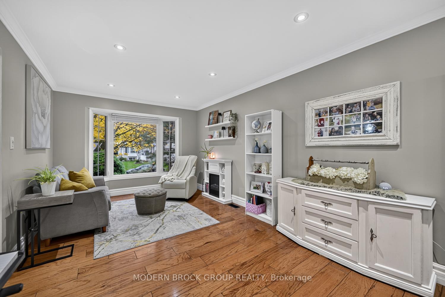 Photo 5 of 23 Cambridge Crescent, Brockville, Brockville — HOMEH
