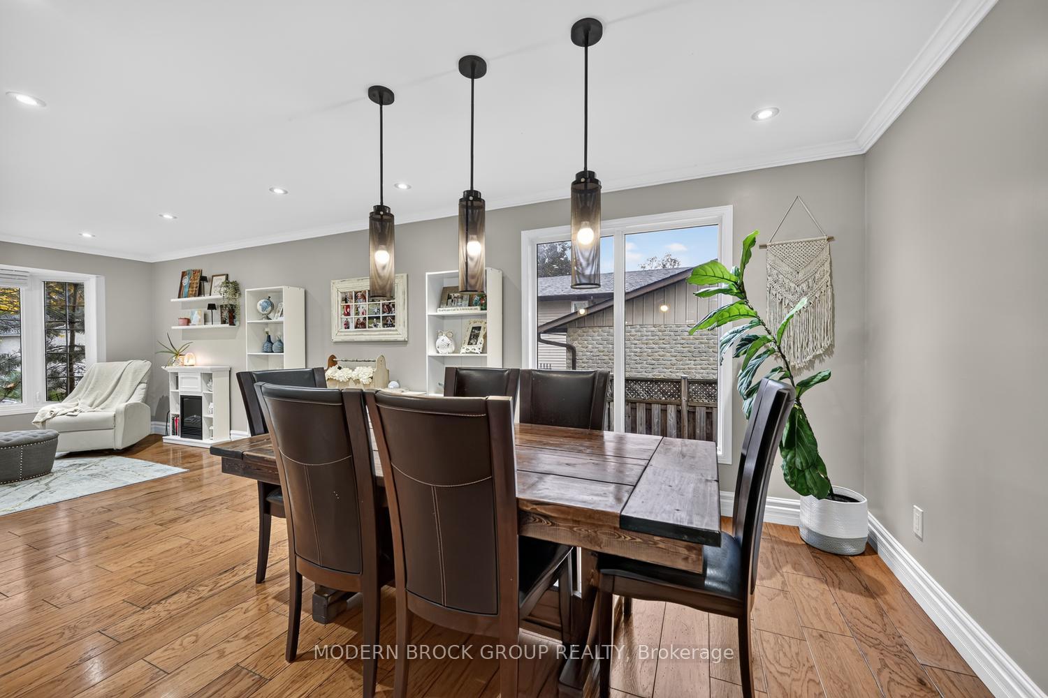 Photo 7 of 23 Cambridge Crescent, Brockville, Brockville — HOMEH