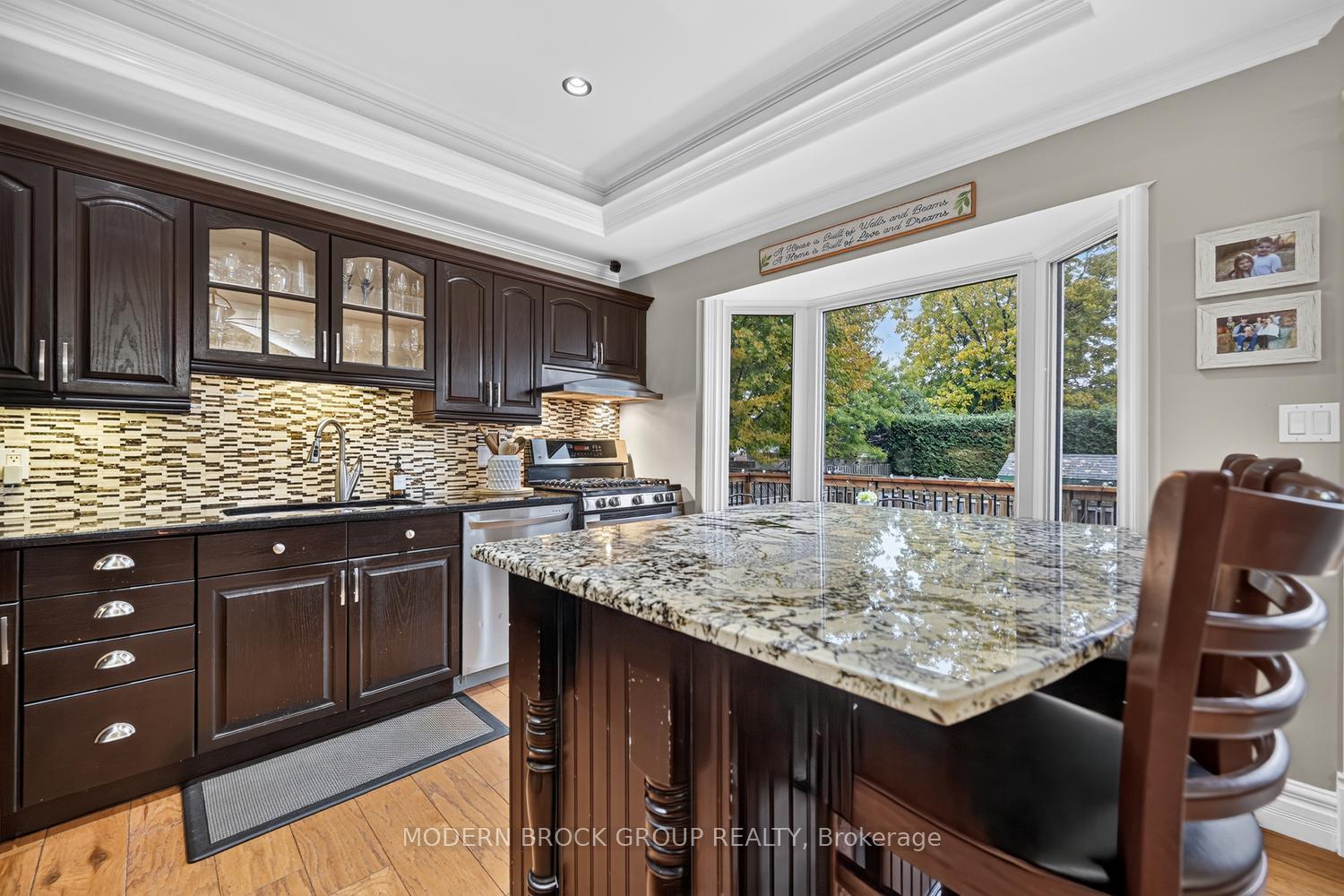 Photo 16 of 23 Cambridge Crescent, Brockville, Brockville — HOMEH