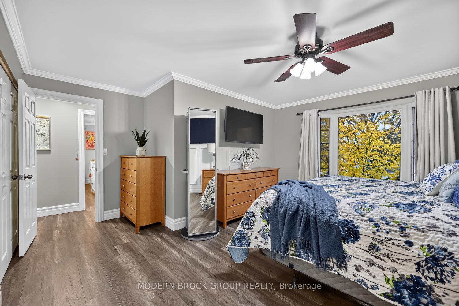 Photo 34 of 23 Cambridge Crescent, Brockville, Brockville — HOMEH