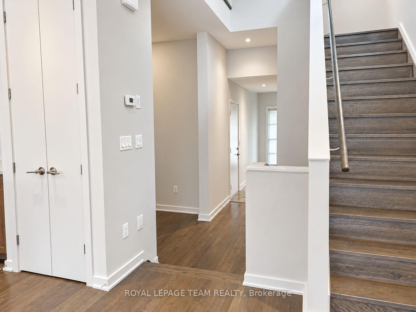 Photo 12 of 114 Larimar Circle, Ottawa, Riverside South — HOMEH