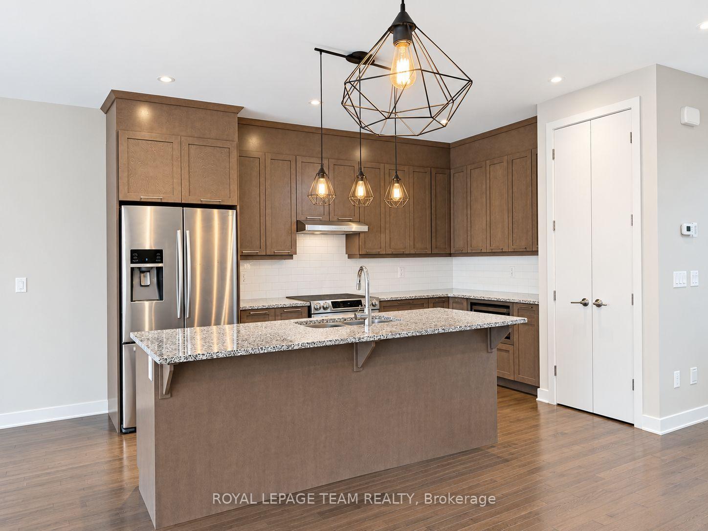 Photo 13 of 114 Larimar Circle, Ottawa, Riverside South — HOMEH