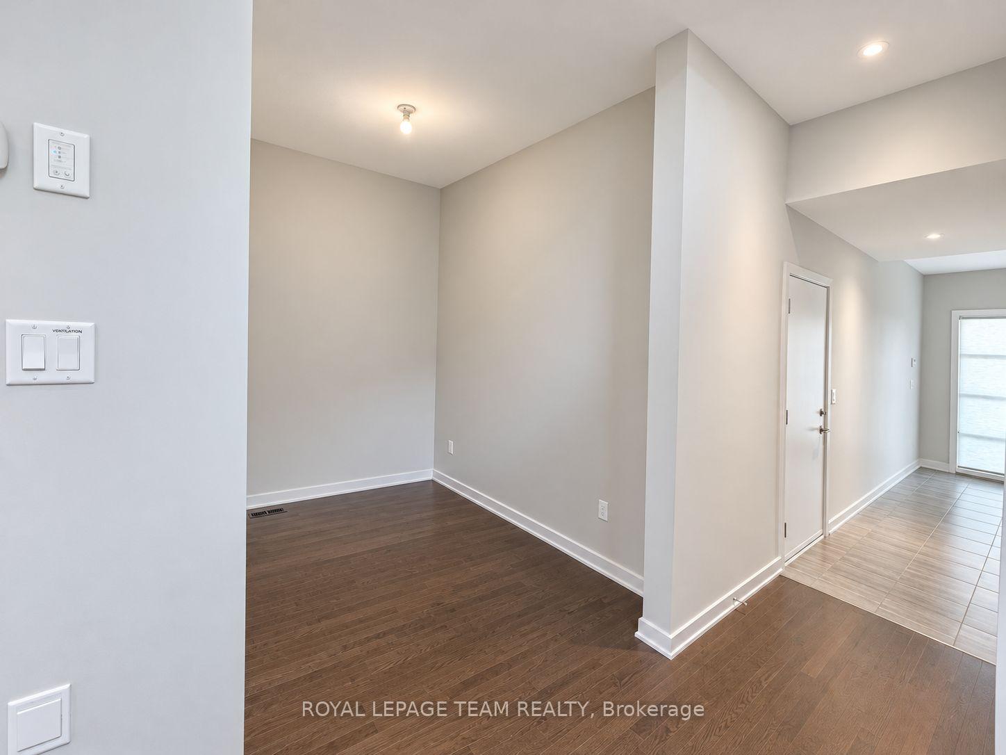Photo 14 of 114 Larimar Circle, Ottawa, Riverside South — HOMEH