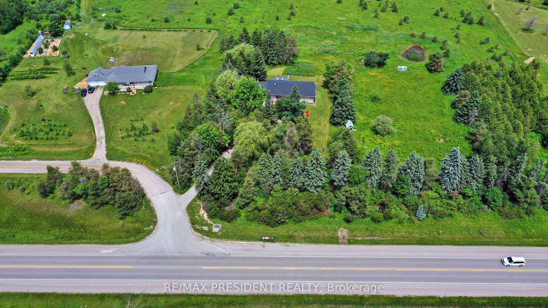 Photo 2 of 10 Grandview Road, Amaranth, Rural Amaranth — HOMEH