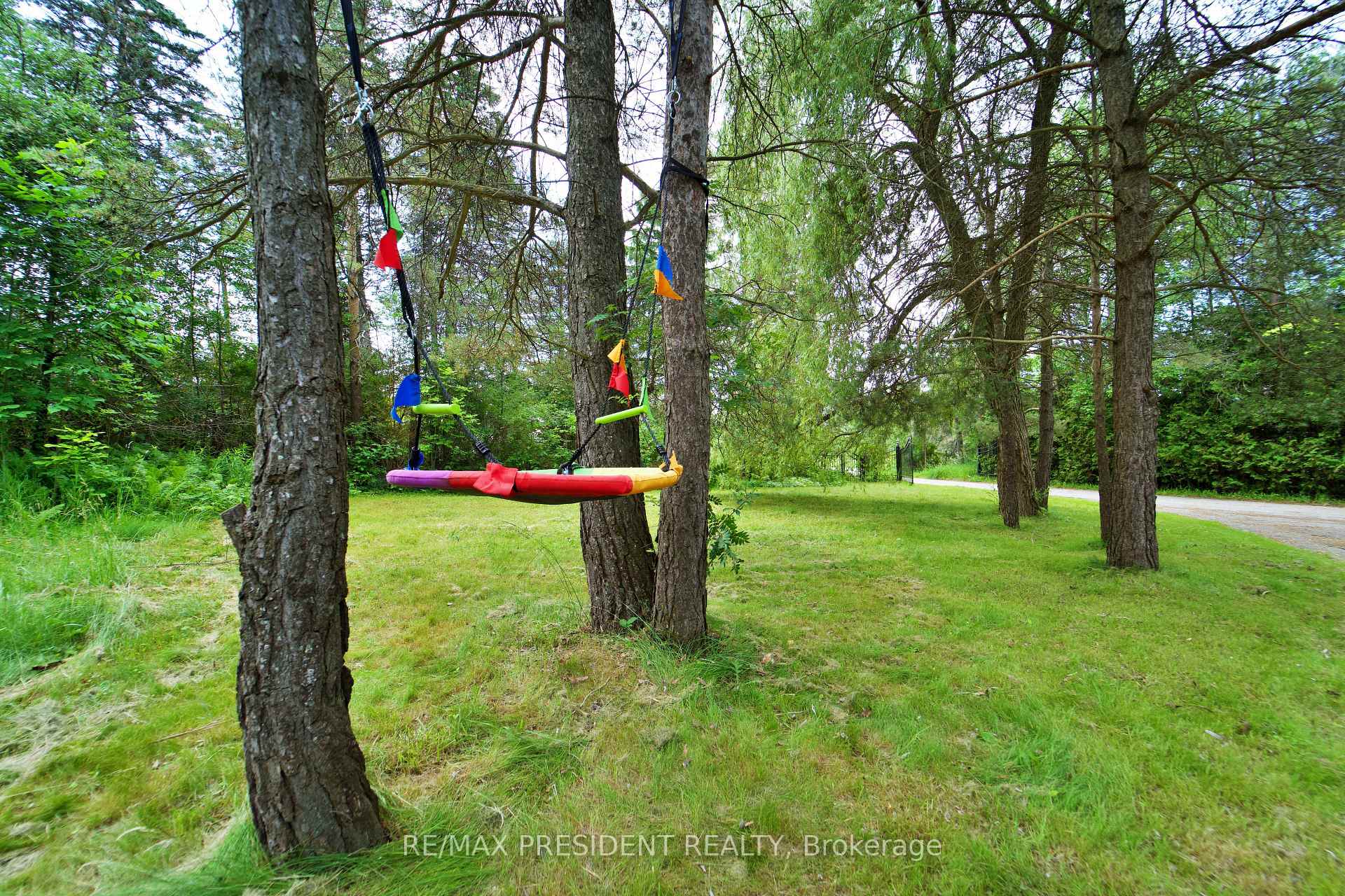 Photo 33 of 10 Grandview Road, Amaranth, Rural Amaranth — HOMEH