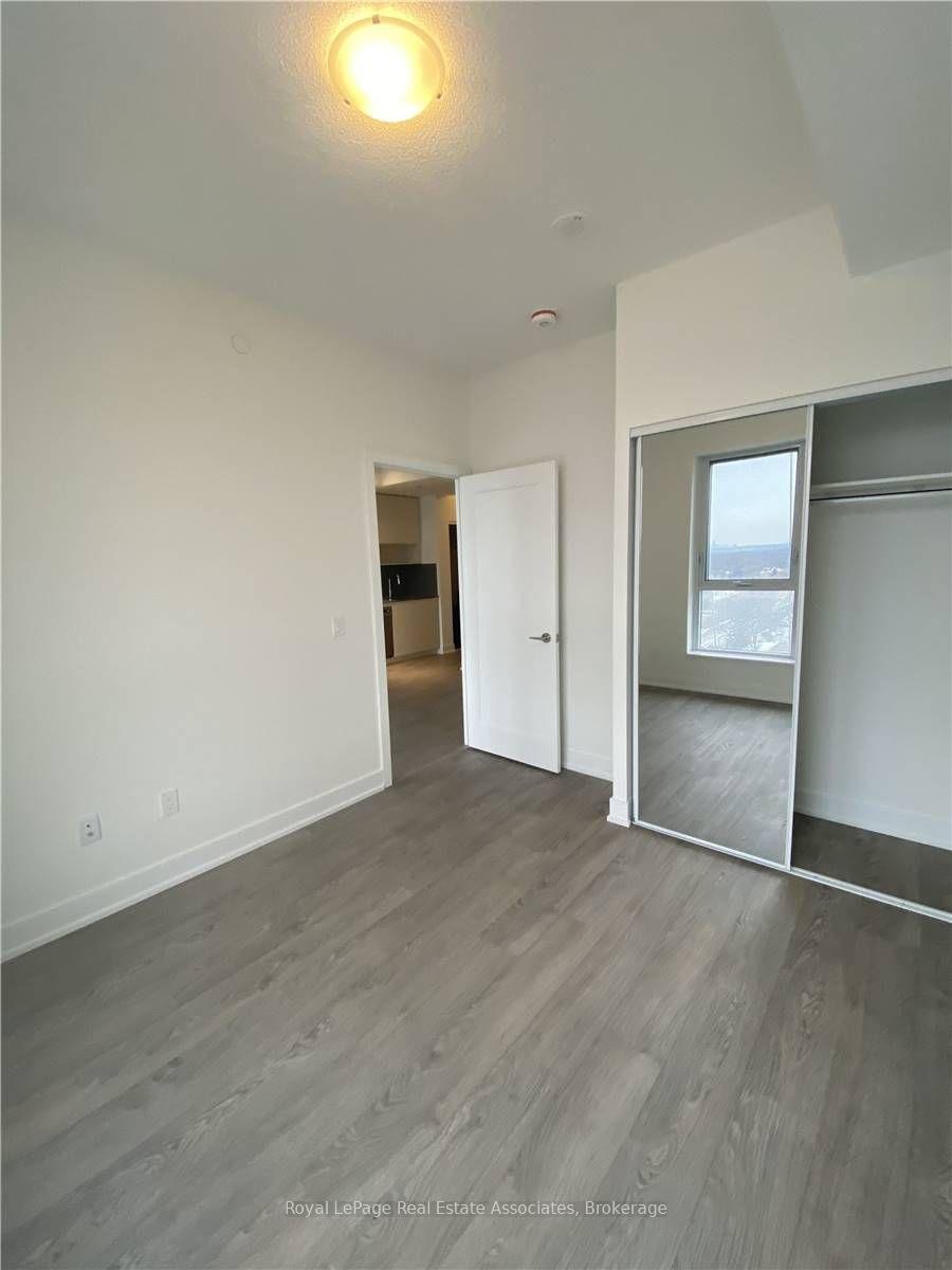 Photo 4 of Unit 1005, 7 Mabelle Avenue, Etobicoke, Islington-City Centre West — HOMEH