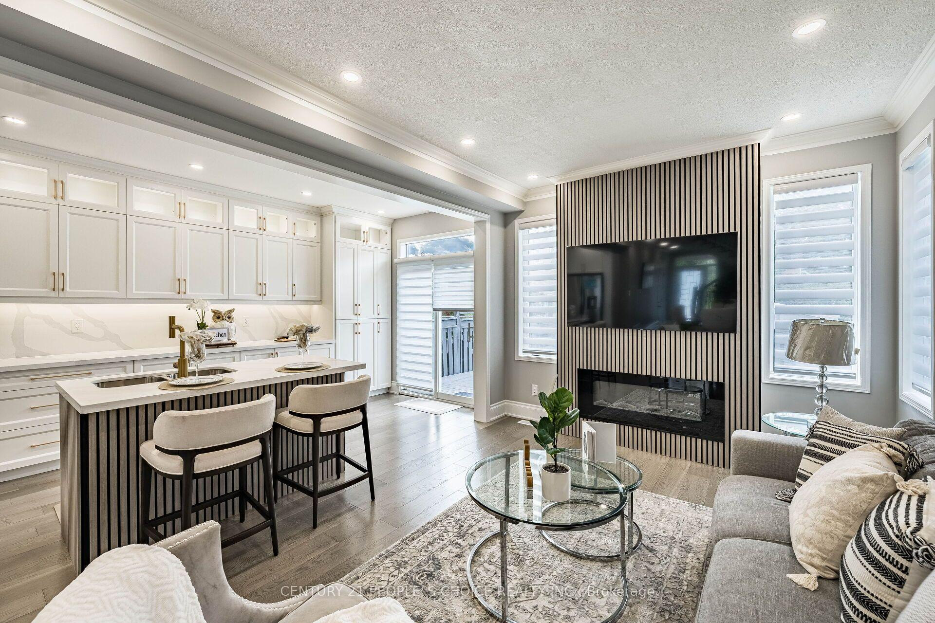 Photo 11 of 211 Wildberry Crescent, Vaughan, Vellore Village — HOMEH