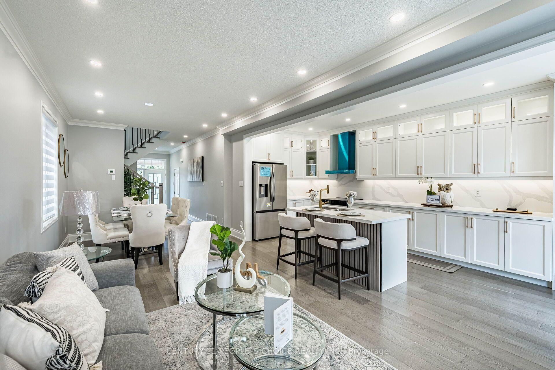 Photo 18 of 211 Wildberry Crescent, Vaughan, Vellore Village — HOMEH