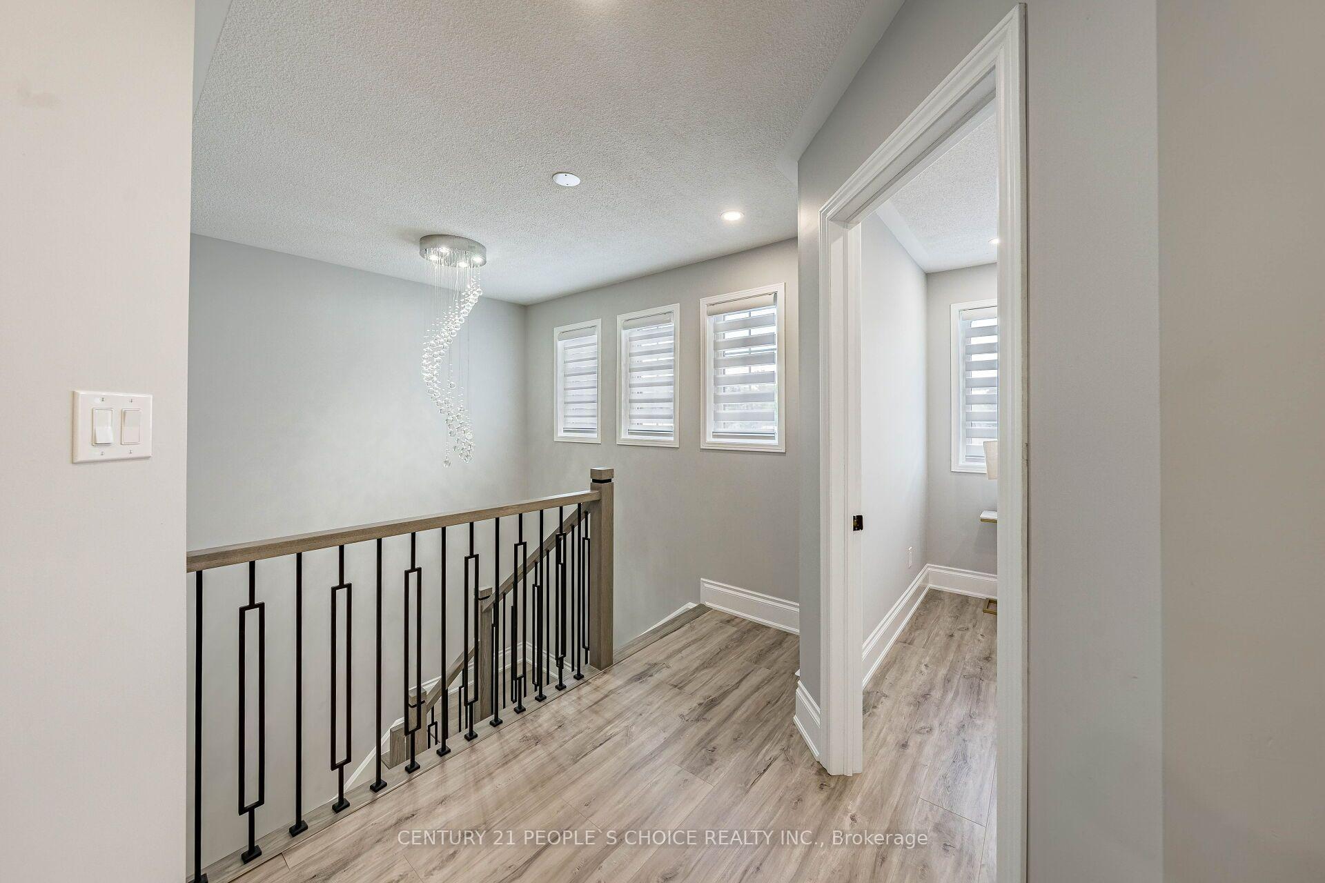 Photo 22 of 211 Wildberry Crescent, Vaughan, Vellore Village — HOMEH