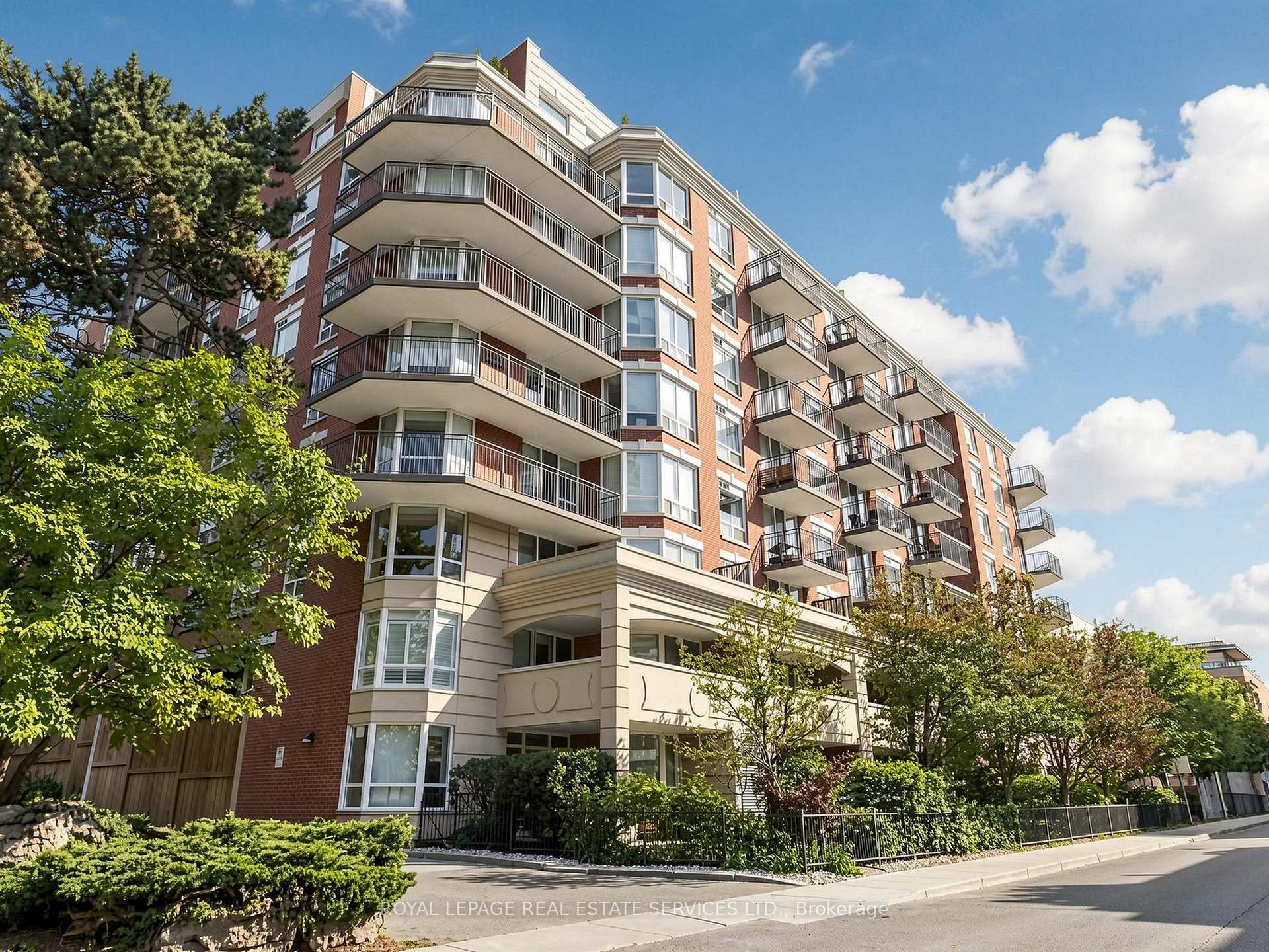 Photo of Unit 401, 300 Balliol Street