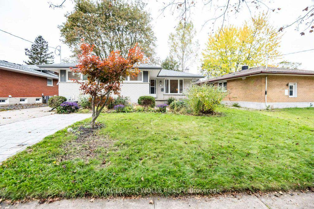 Photo 1 of 11 Duncairn Avenue, Kitchener, Meinzinger — HOMEH