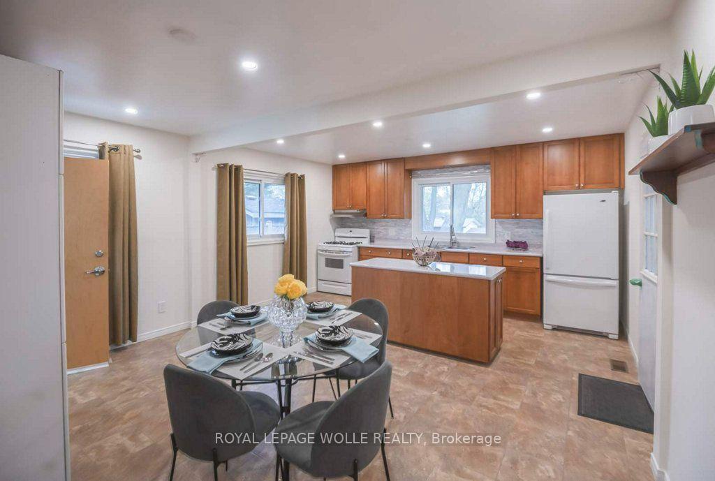 Photo 6 of 11 Duncairn Avenue, Kitchener, Meinzinger — HOMEH