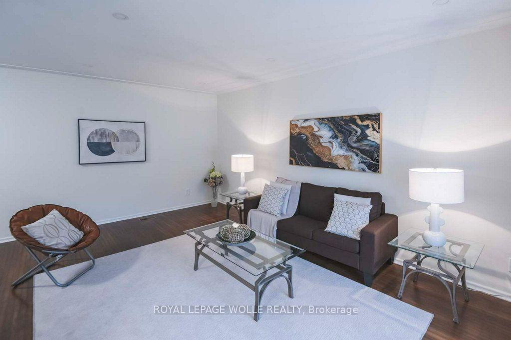 Photo 15 of 11 Duncairn Avenue, Kitchener, Meinzinger — HOMEH