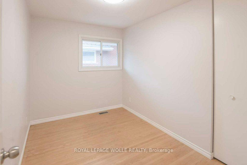 Photo 17 of 11 Duncairn Avenue, Kitchener, Meinzinger — HOMEH