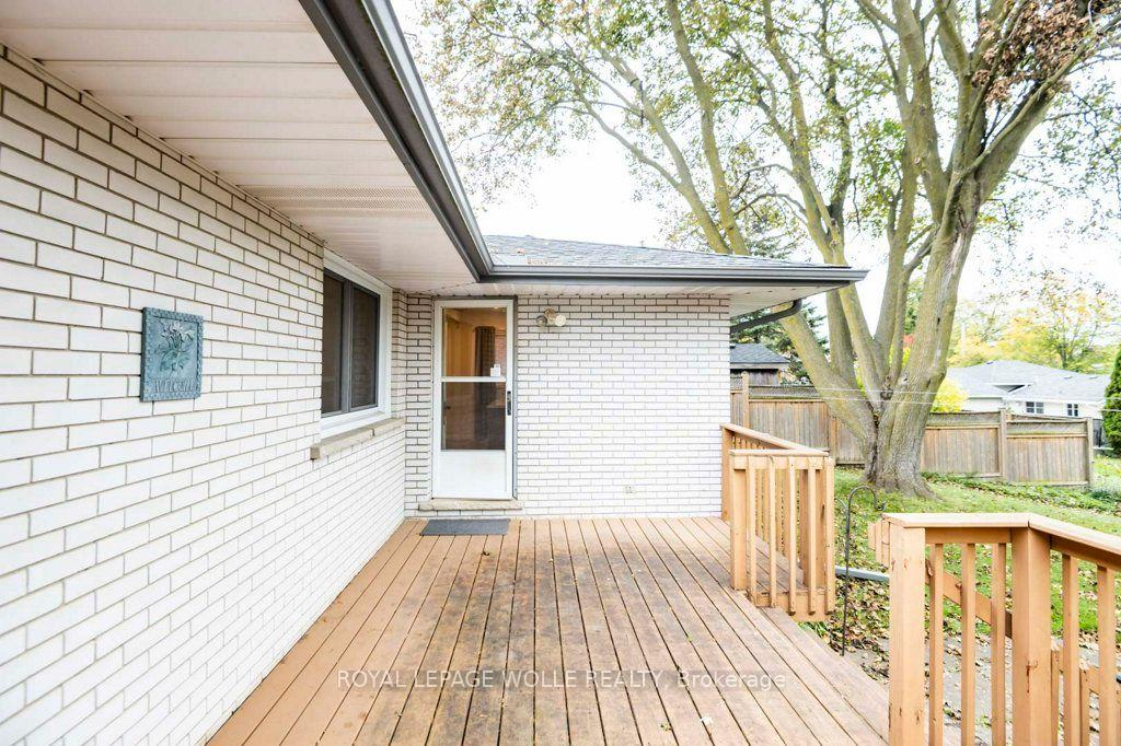Photo 39 of 11 Duncairn Avenue, Kitchener, Meinzinger — HOMEH
