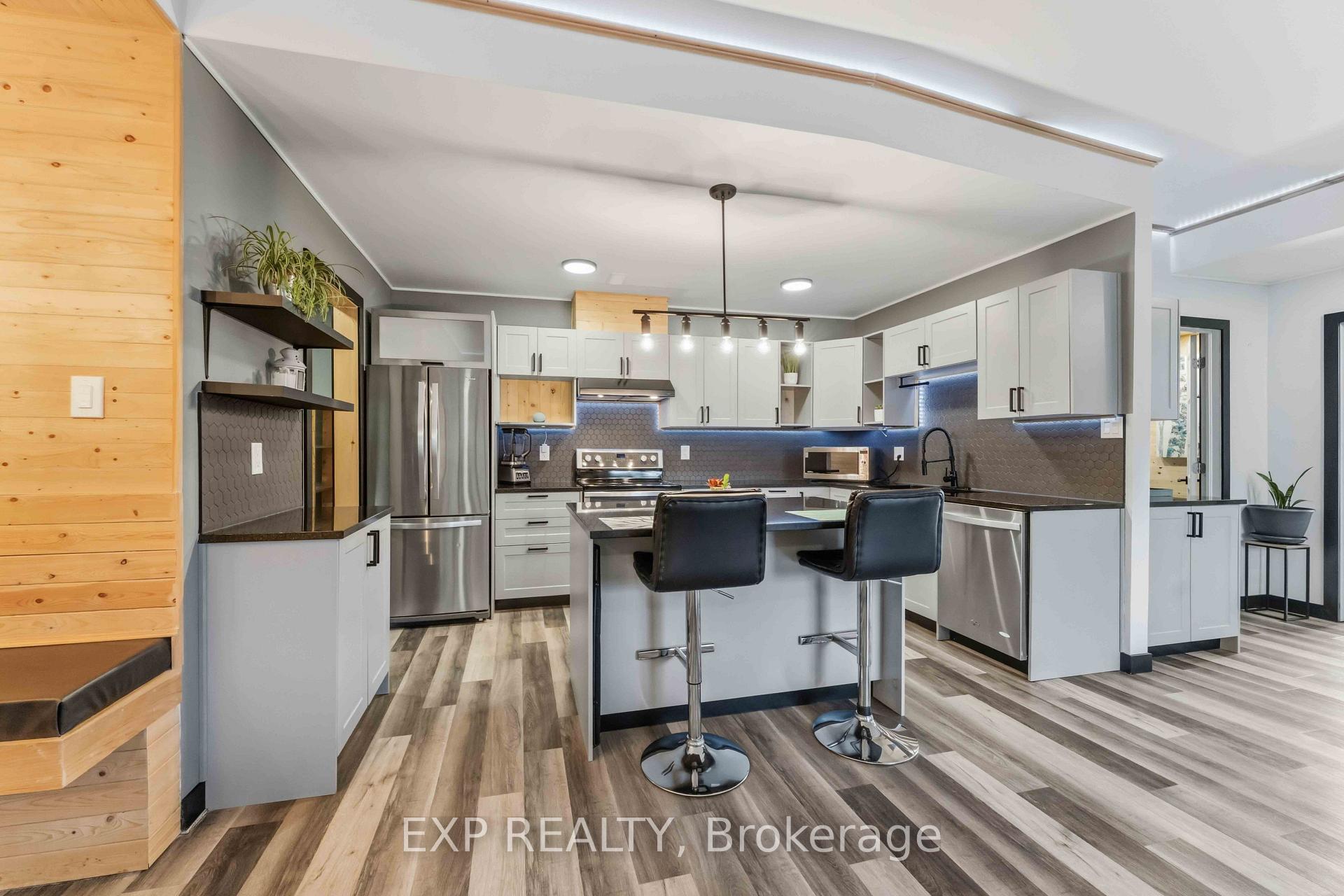 Photo 8 of Unit J, 104 Artesa Private, Ottawa, Kanata - Emerald Meadows/Trailwest — HOMEH