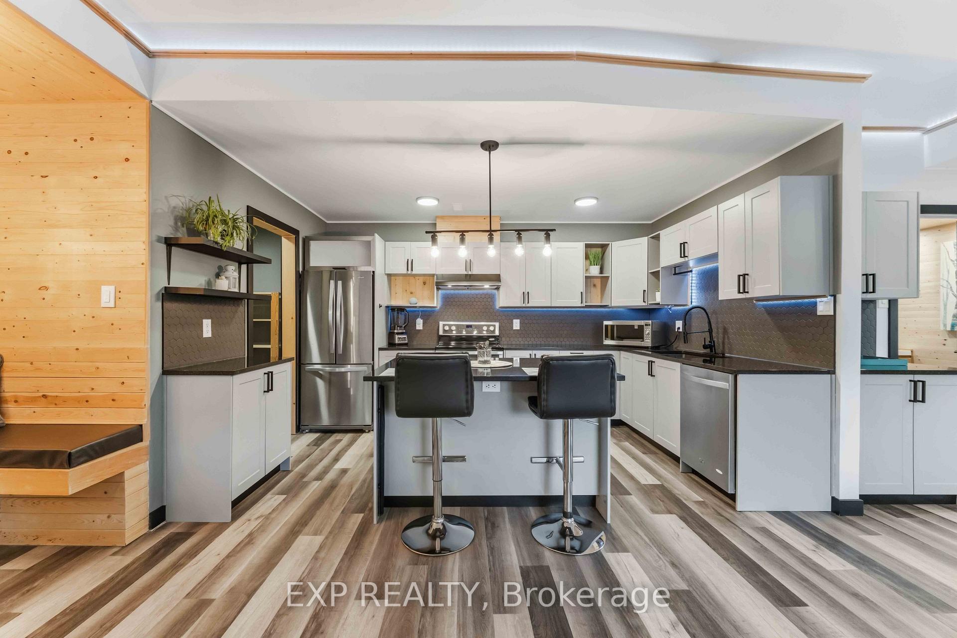 Photo 10 of Unit J, 104 Artesa Private, Ottawa, Kanata - Emerald Meadows/Trailwest — HOMEH