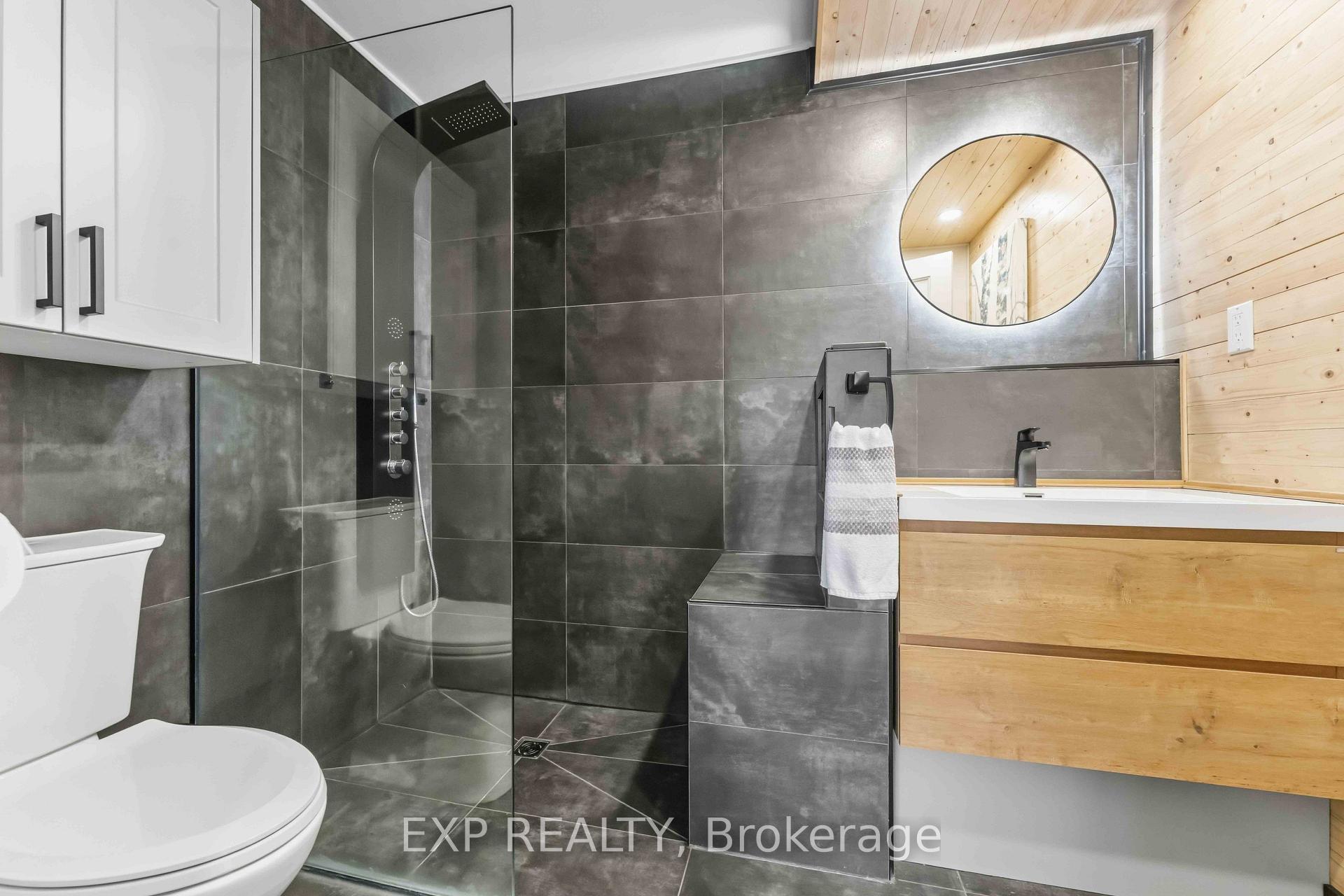 Photo 35 of Unit J, 104 Artesa Private, Ottawa, Kanata - Emerald Meadows/Trailwest — HOMEH