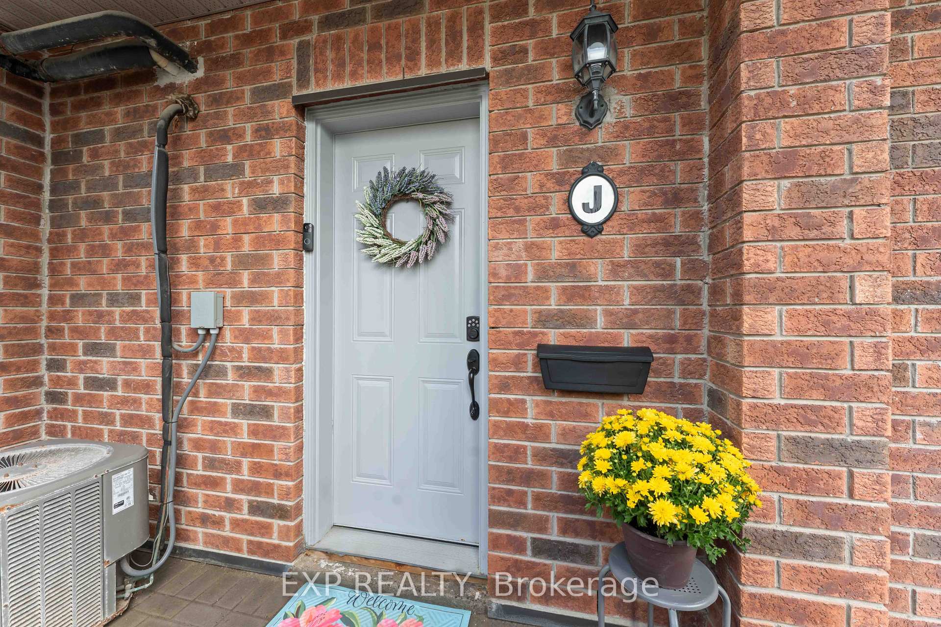 Photo 43 of Unit J, 104 Artesa Private, Ottawa, Kanata - Emerald Meadows/Trailwest — HOMEH