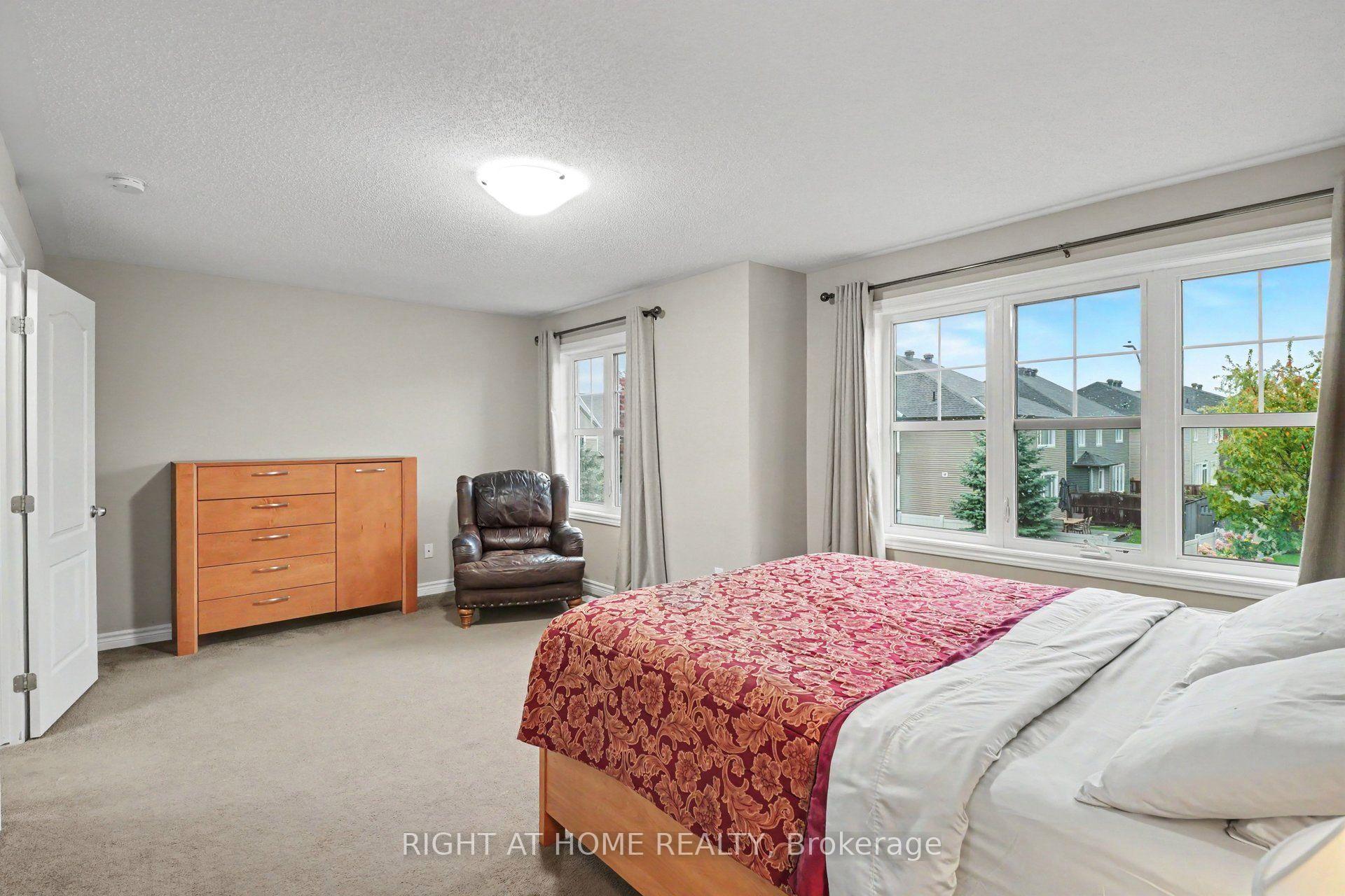 Photo 16 of 998 Bunchberry Way, Ottawa, Blossom Park/Kemp Park/Findlay Creek — HOMEH